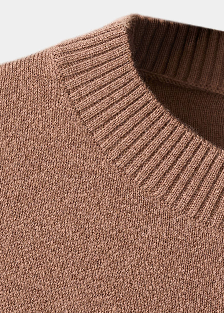 Round-neck knitted sweater — Medium Brown
