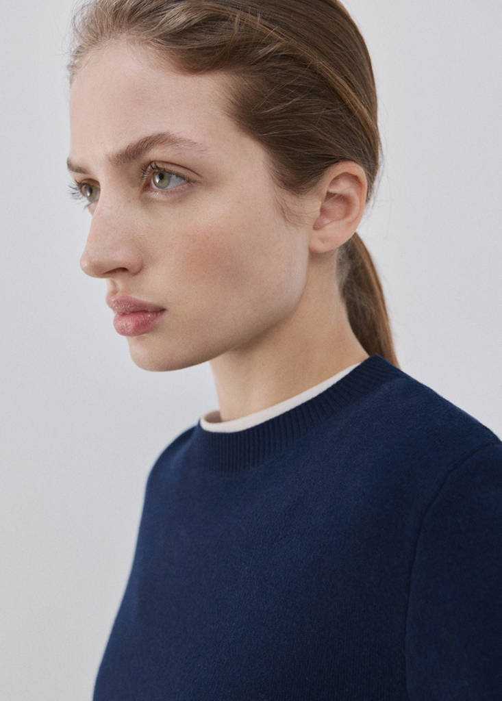 Round-neck knitted sweater — Dark Navy