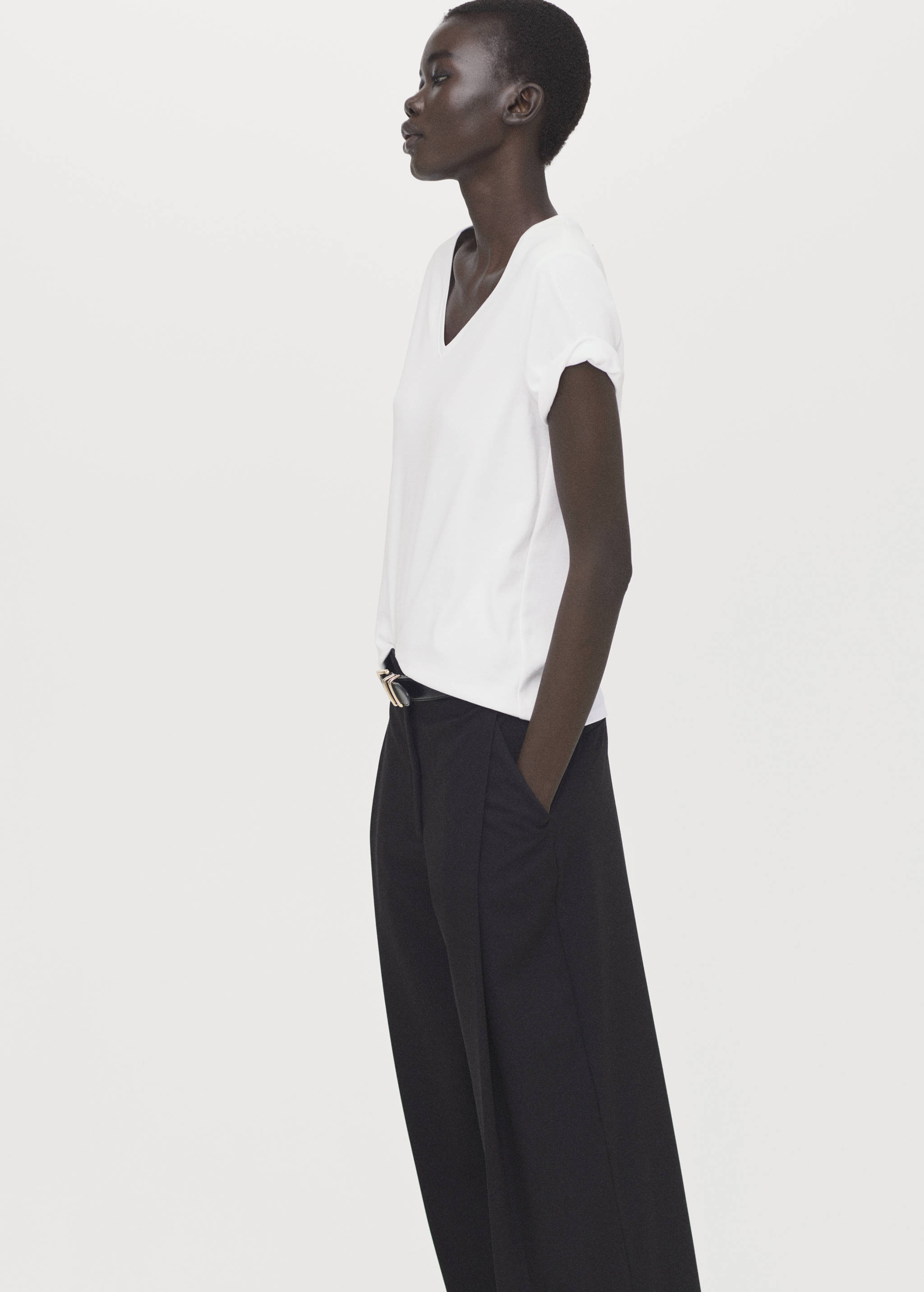 T-shirt coton col en V - Plan moyen