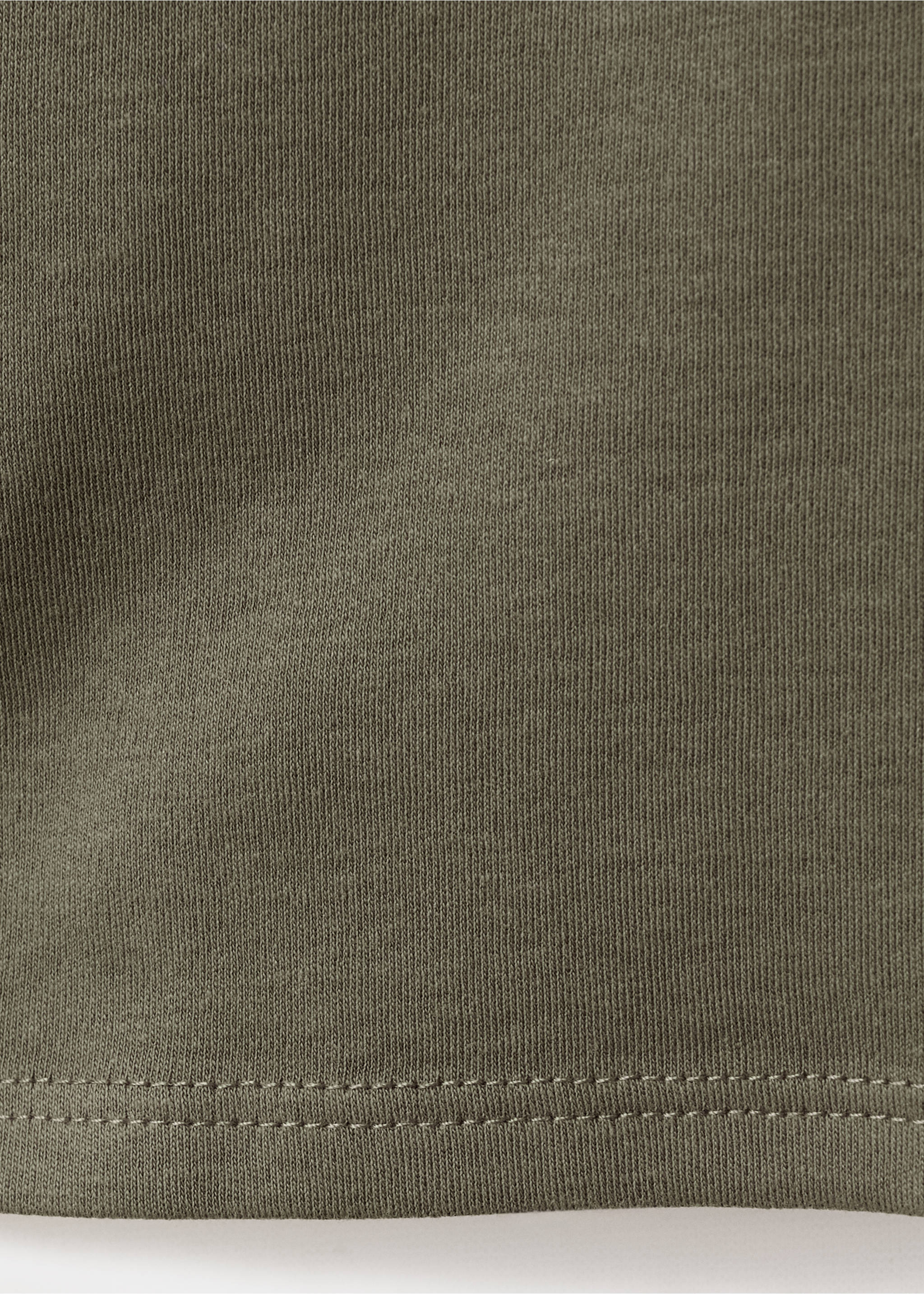 T-shirt coton col en V - Détail de l'article 0, Kaki. Ref: 27024092-00.