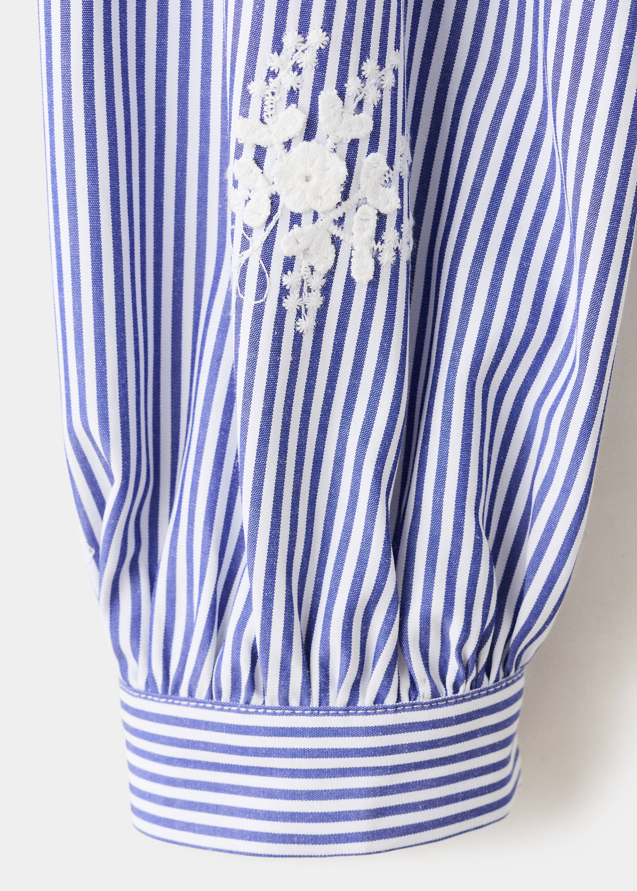 Embroidery striped shirt - Details of the article 0