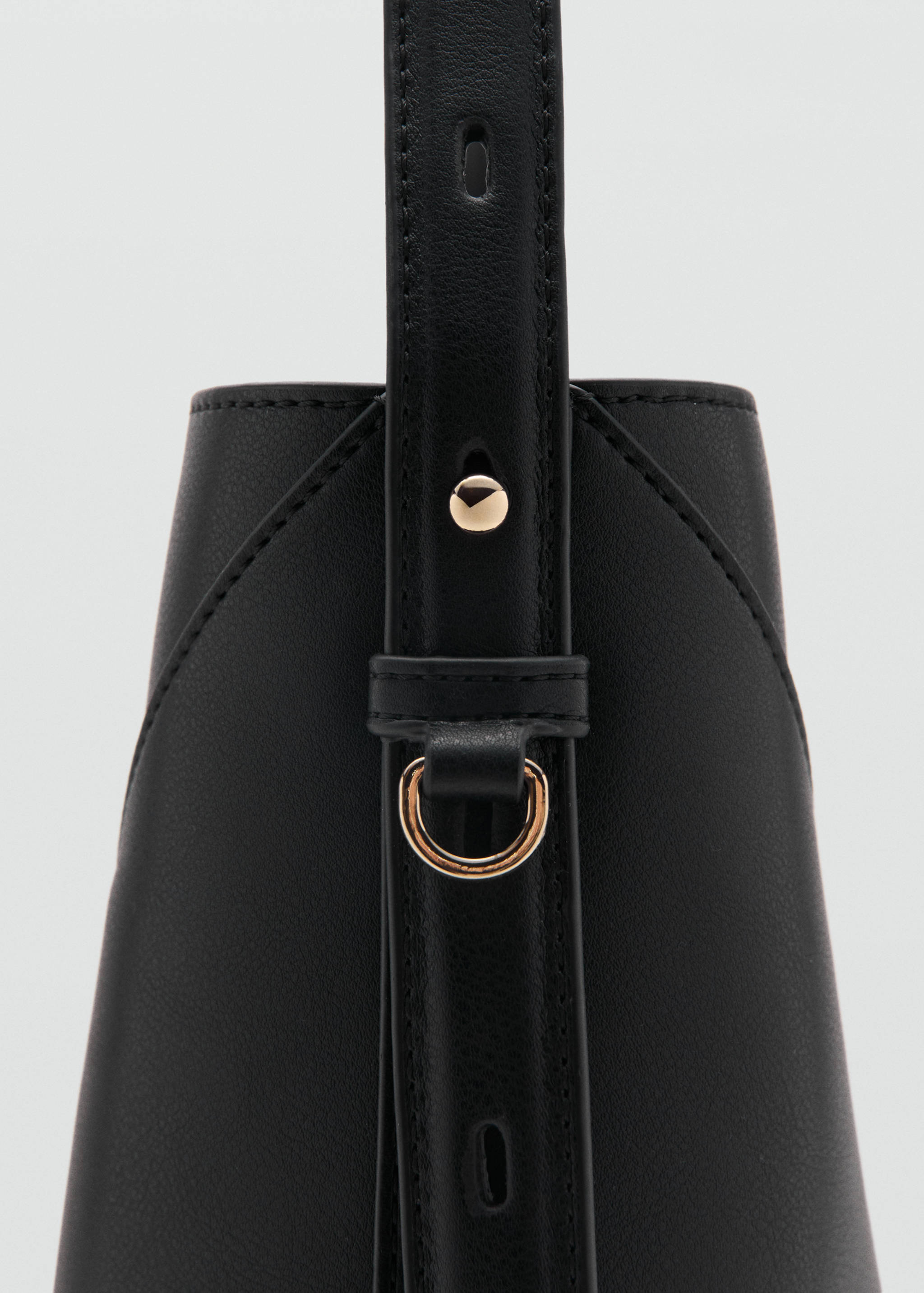 Large bucket bag - Details of the article 1