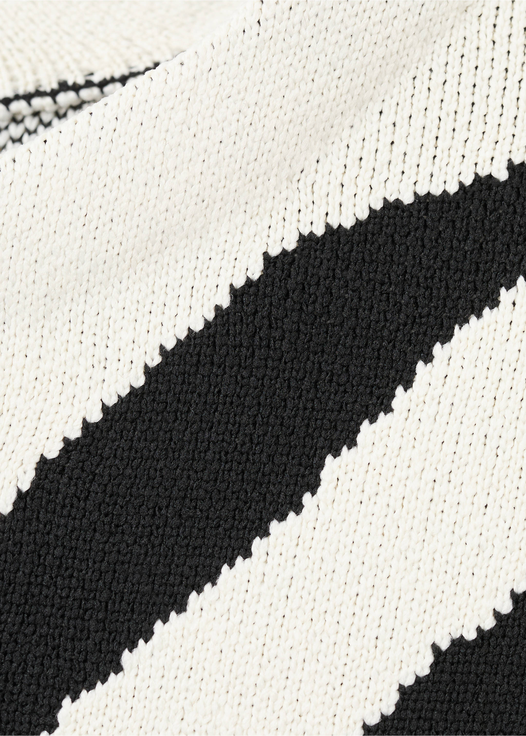 Pull maille imprimé zèbre - Détail de l'article 8, Noir. Ref: 27024099-00.