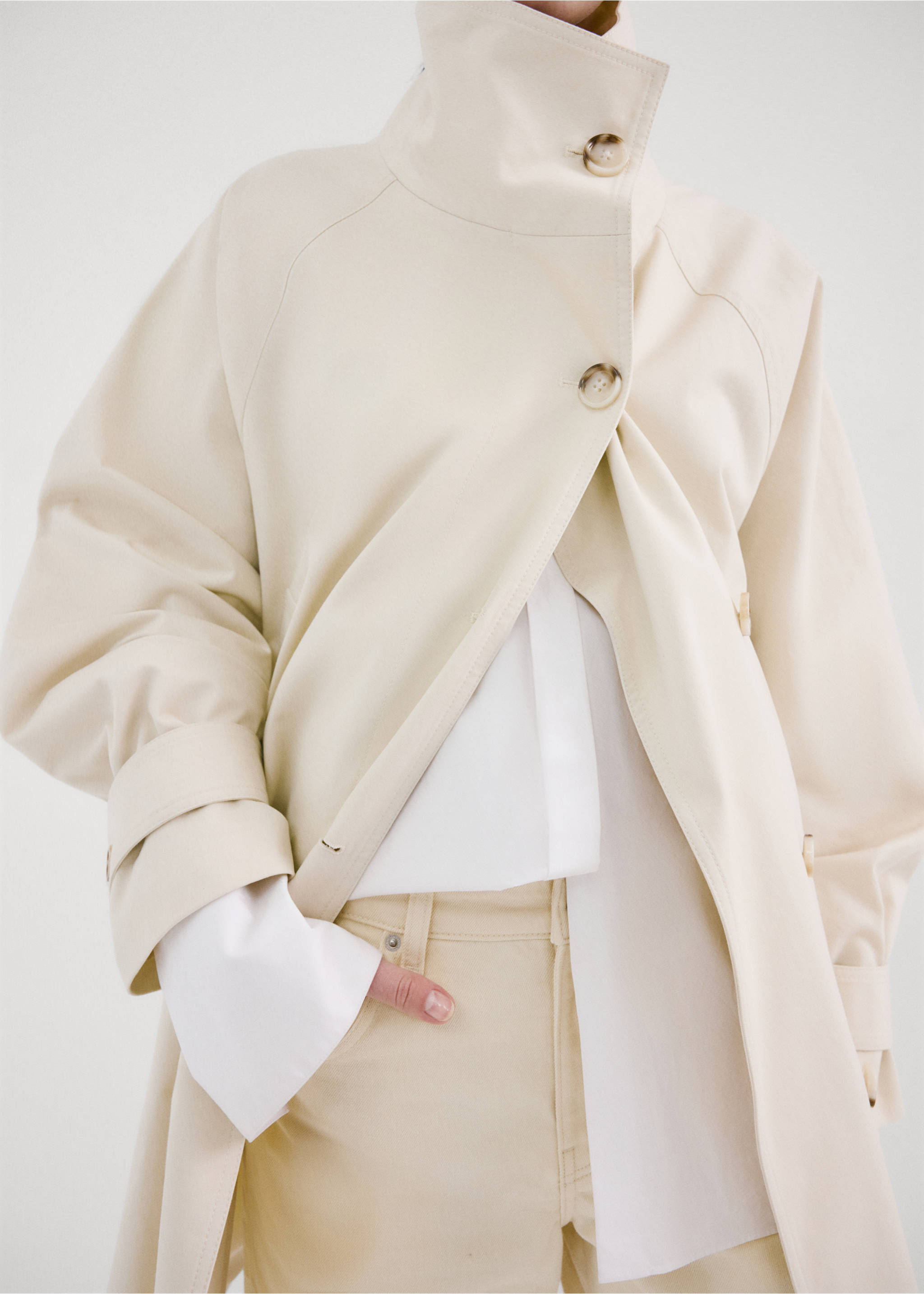 Low-rise wideleg jeans - Details of the article 2, Vanilla. Ref: 27024100-00.