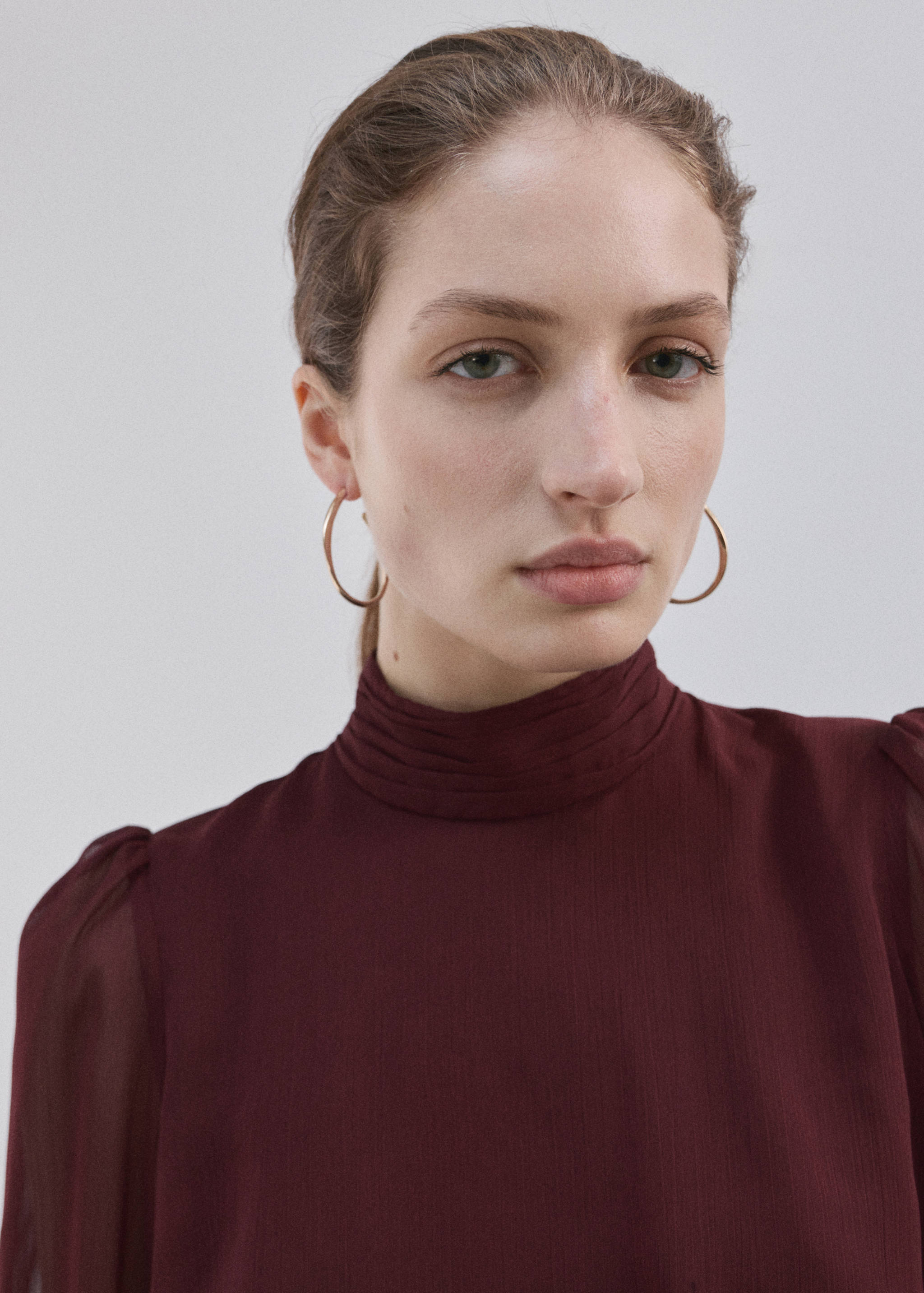 Ruffle dress with draped neckline - Details of the article 1