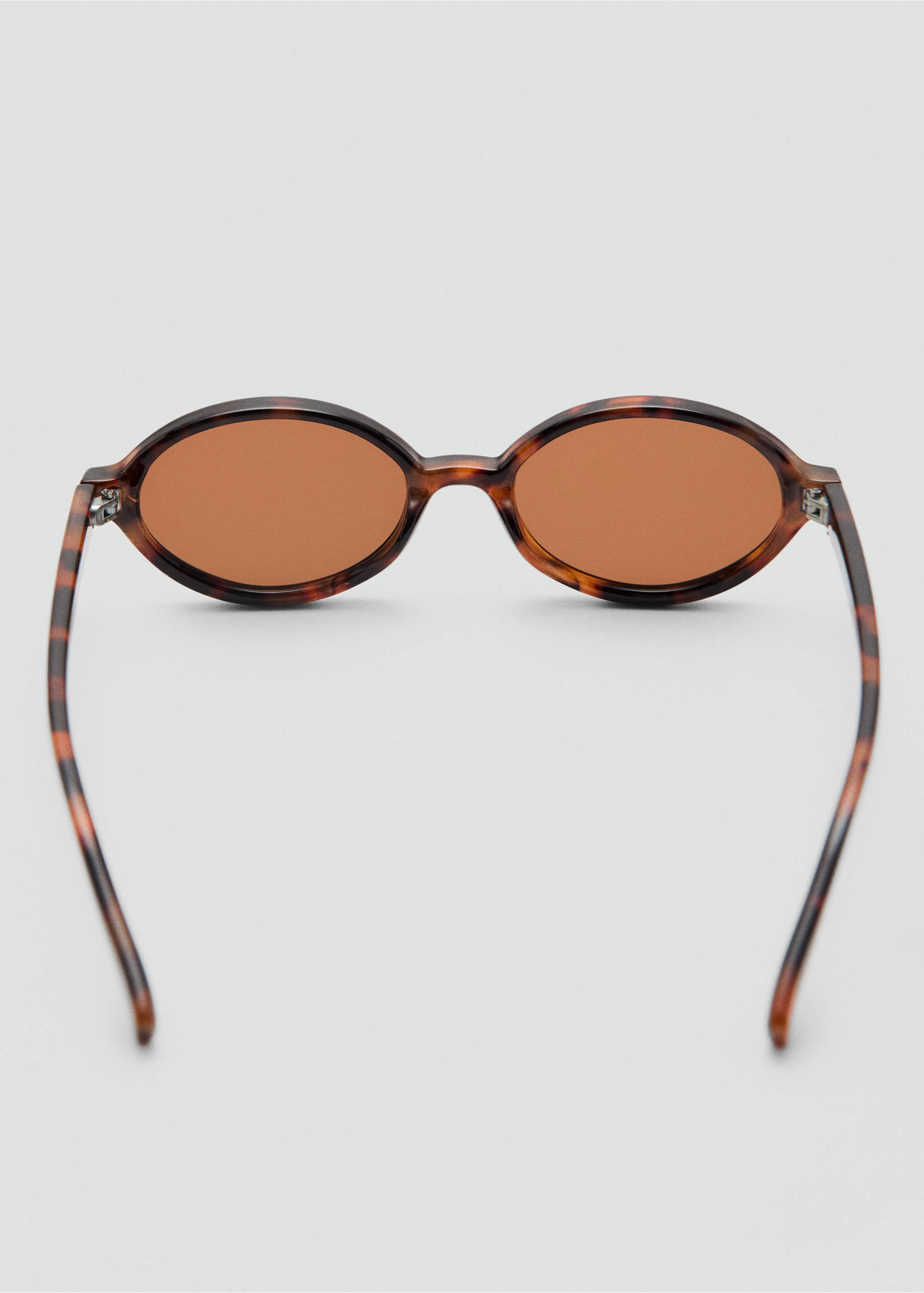 Gafas de sol montura ovalada - Detalle del artículo 1, Chocolate. Ref: 27024408-00.