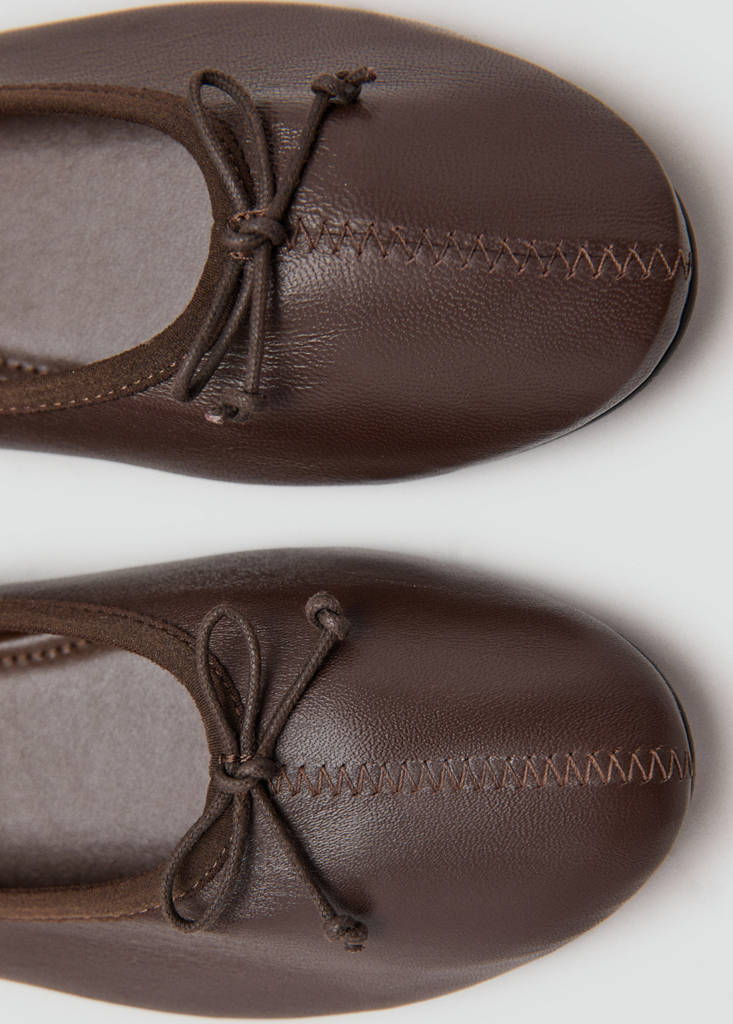 Leather ballet flats with bow — Chocolate