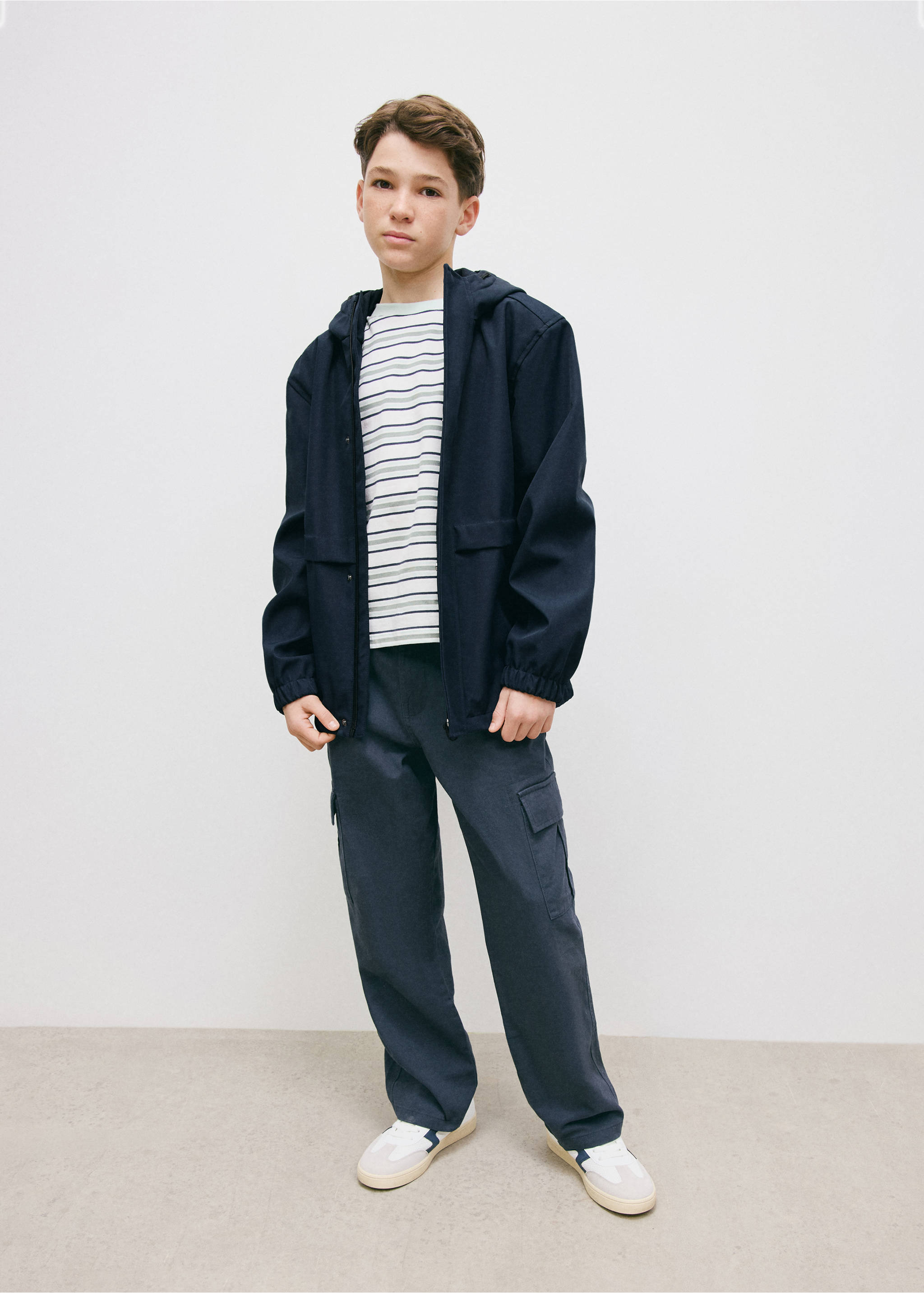 Chaqueta impermeable capucha - Plano general, Azul marino. Ref: 27024771-00.