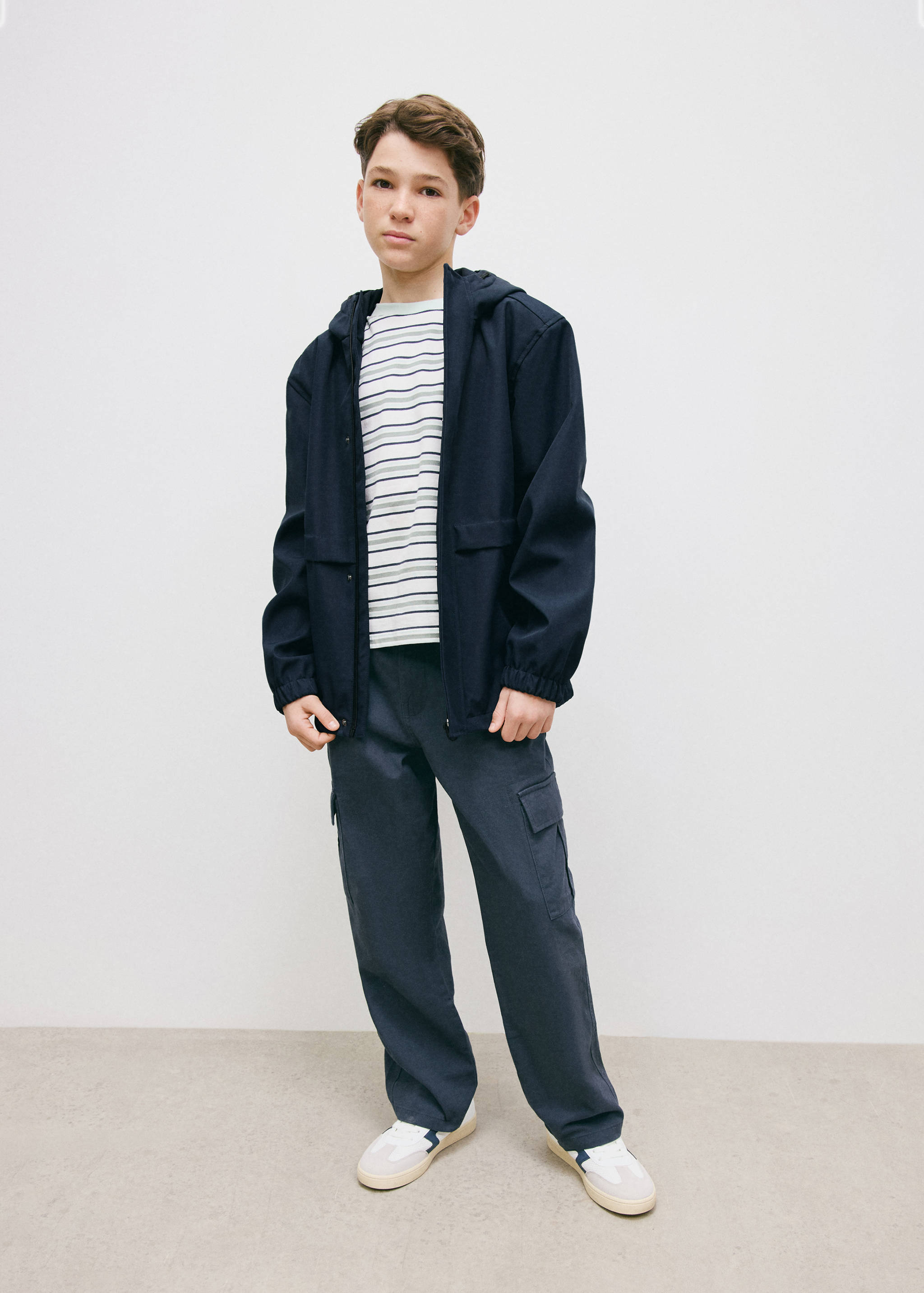 Chaqueta impermeable capucha - Plano general