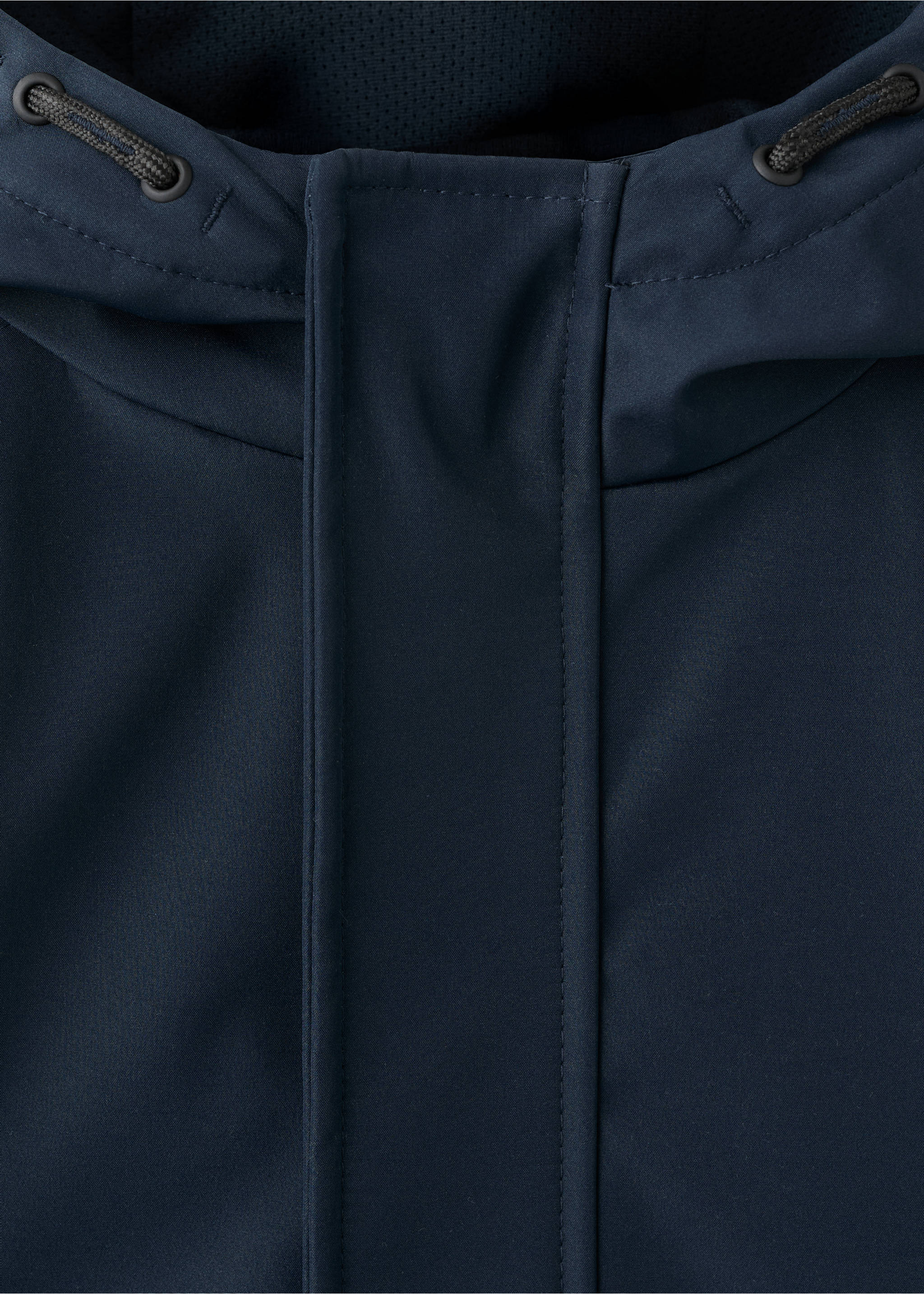 Chaqueta impermeable capucha - Detalle del artículo 8, Azul marino. Ref: 27024771-00.