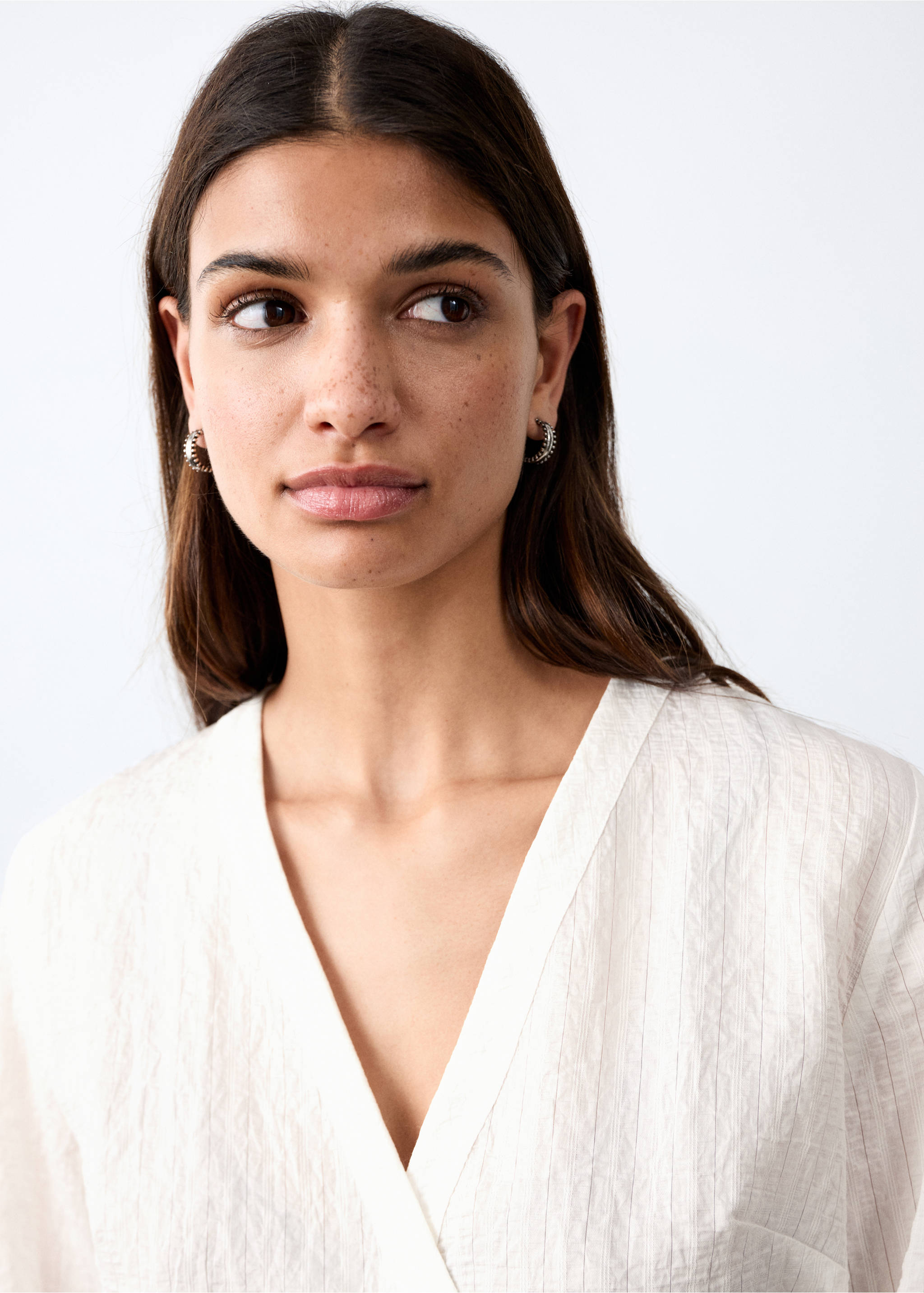 Μπλούζα κρουαζέ φιόγκος - Λεπτομέρεια του προϊόντος 1, Υπόλευκο. Ref: 27024773-00.