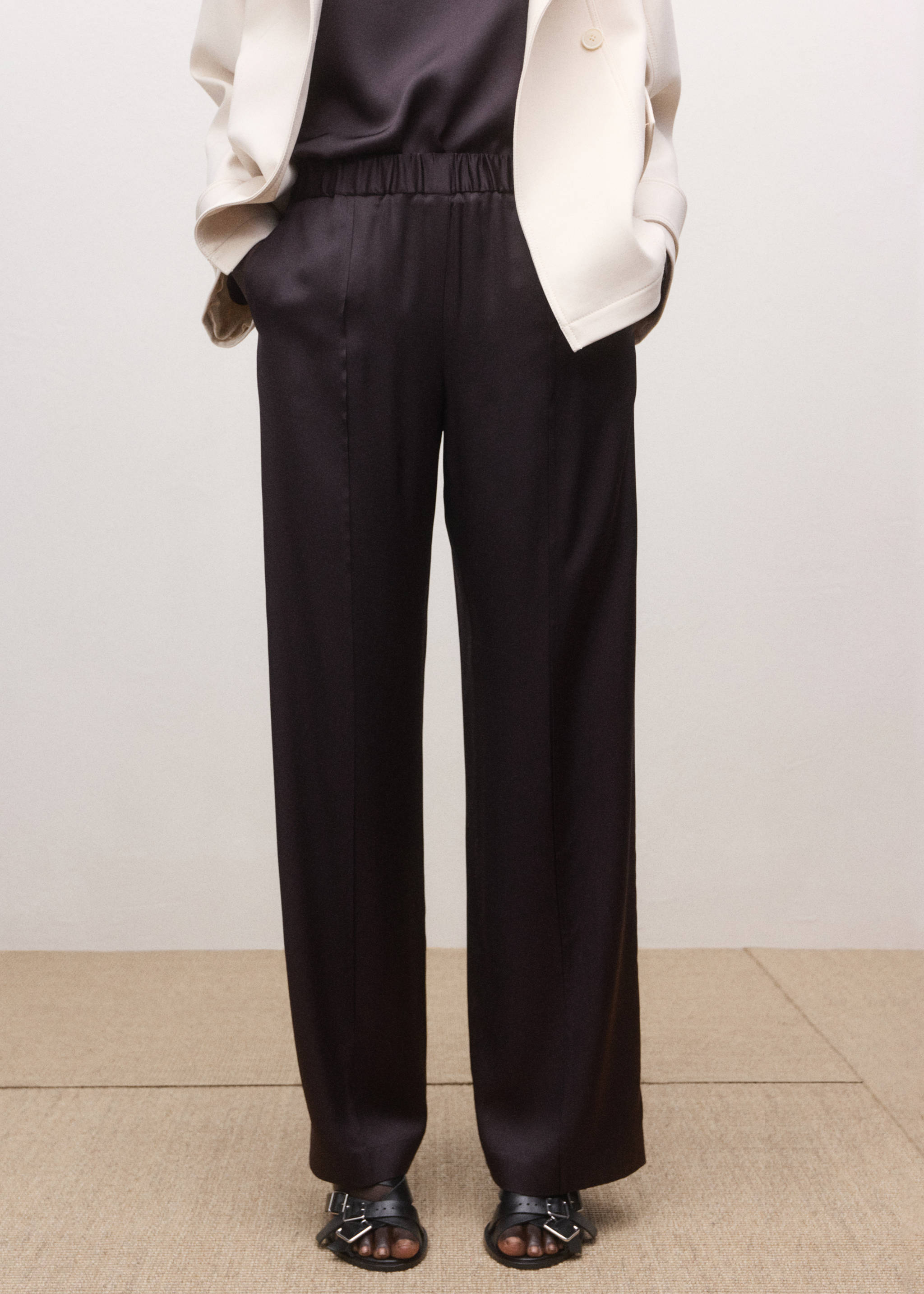 Straight-leg trousers with adjustable waist - Medium plane, Brown. Ref: 27024789-00.