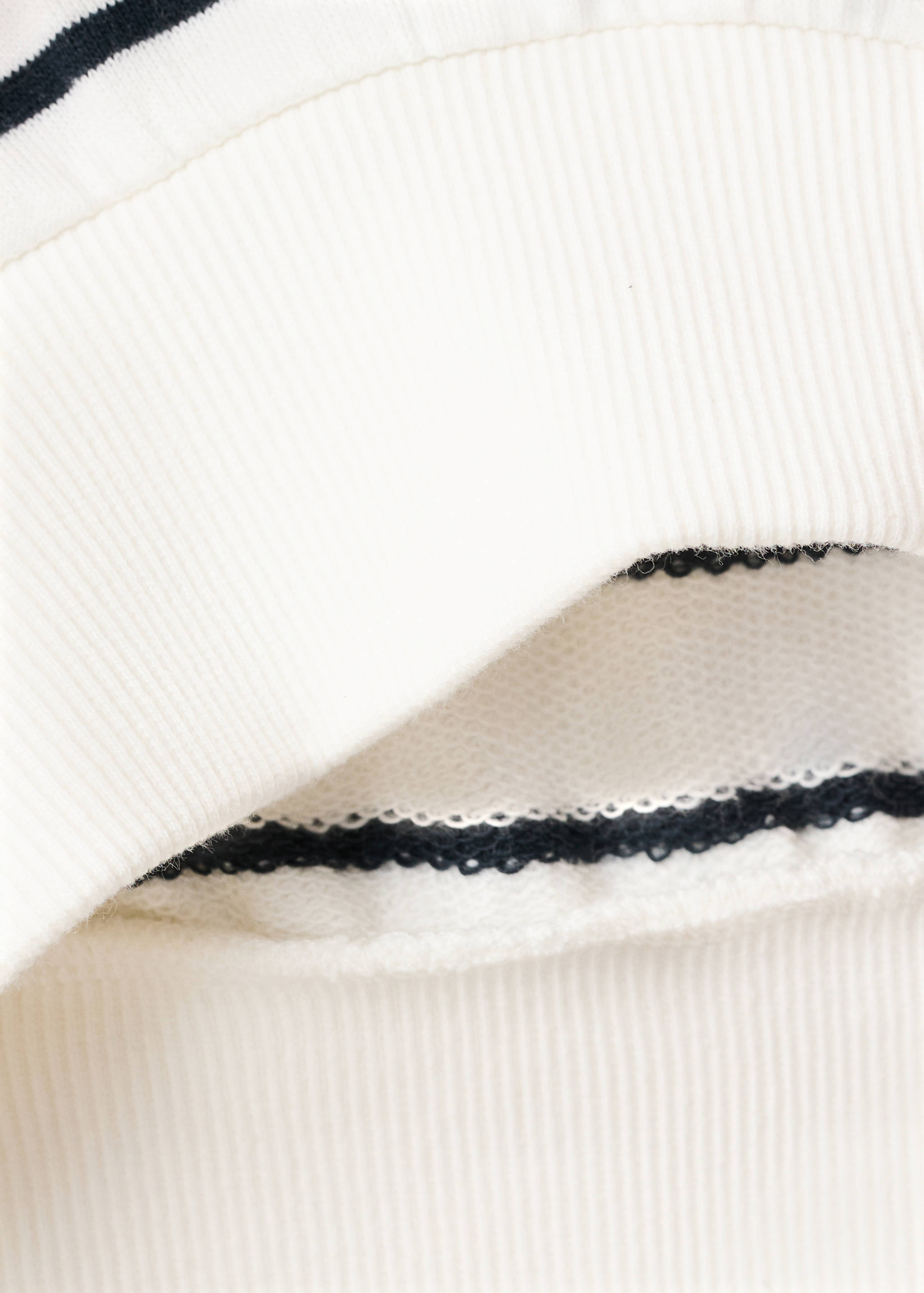 Sweat rayé avec inscription imprimée - Détail de l'article 0