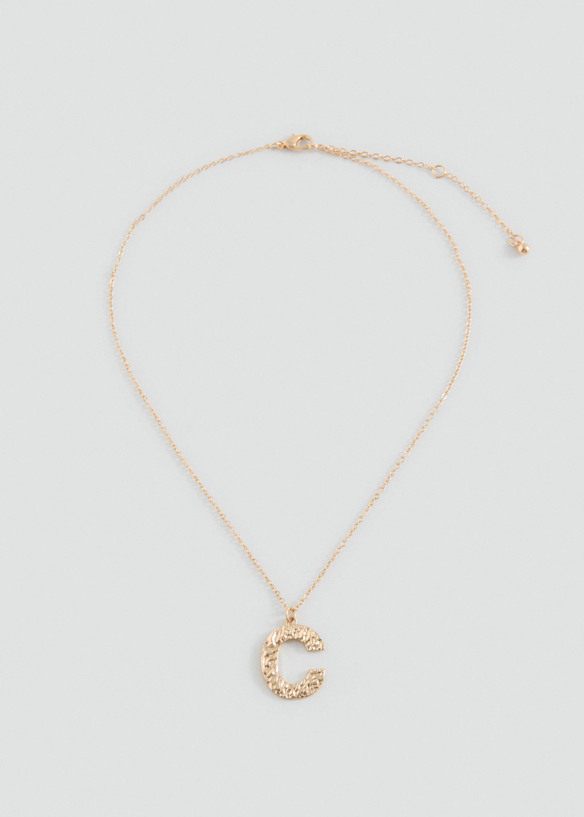 Halskette mit Buchstaben-Anhänger - Artikel ohne Model