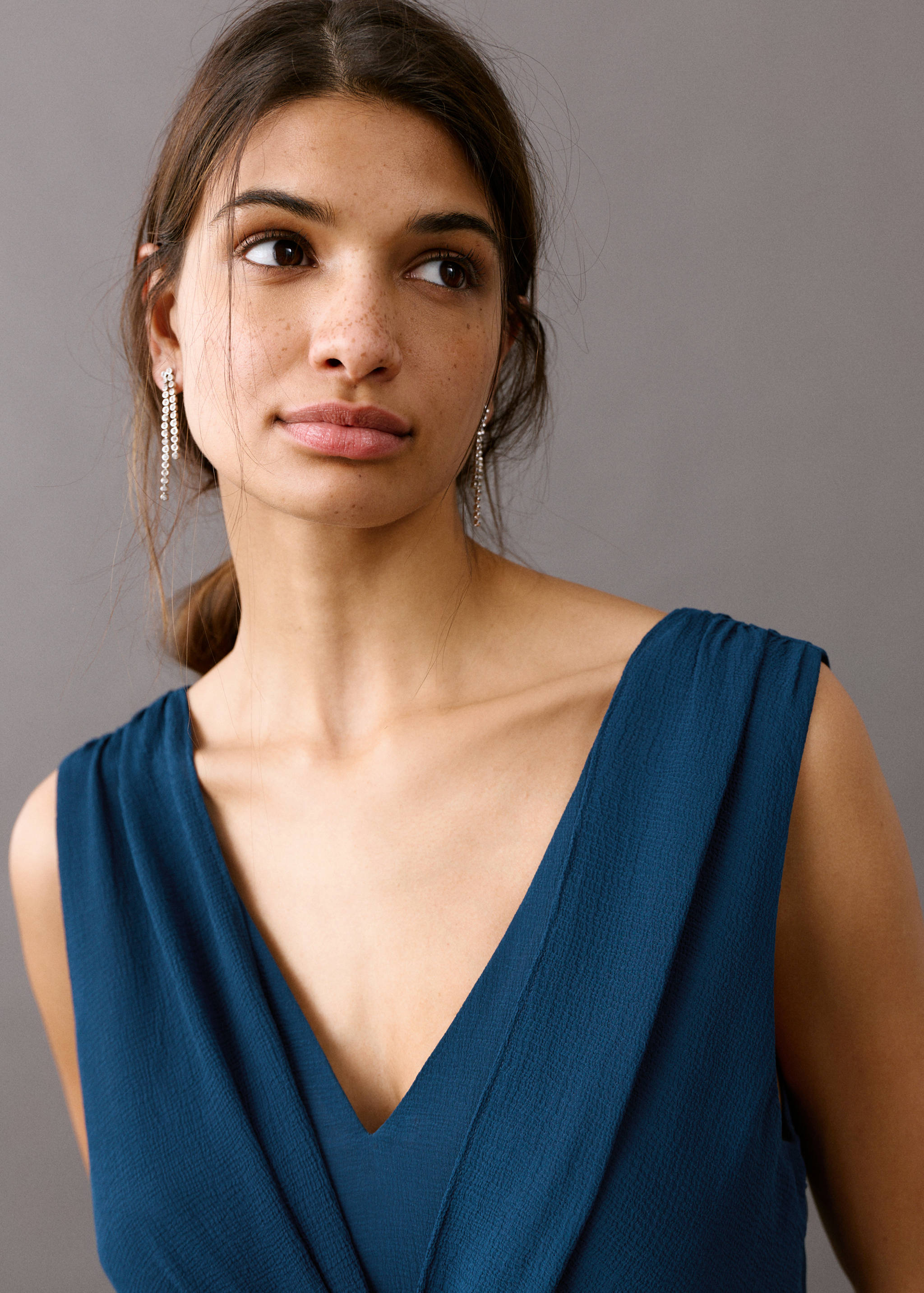 Vestit detall frunzit - Detall de l'article 1