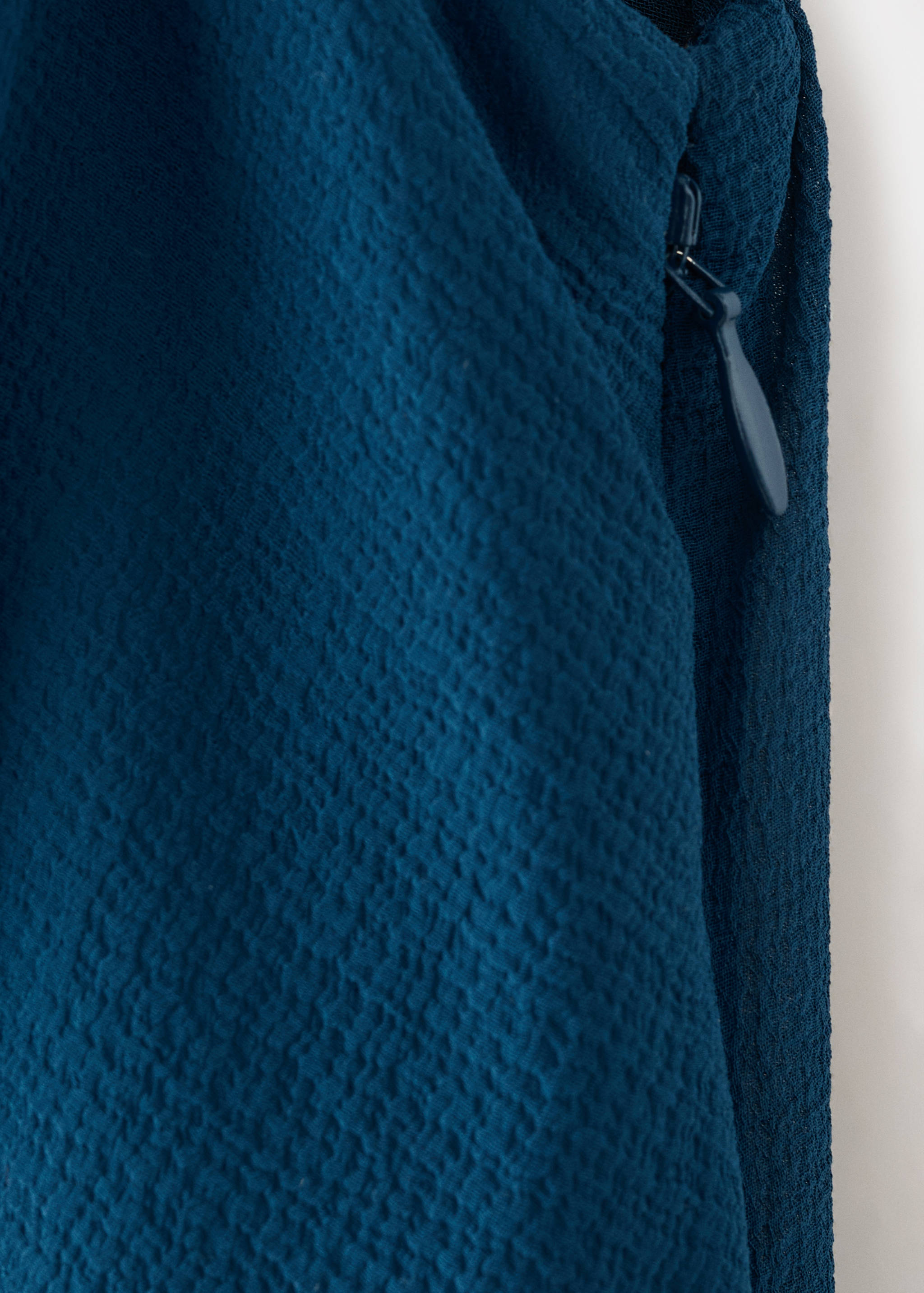 Vestit detall frunzit - Detall de l'article 0