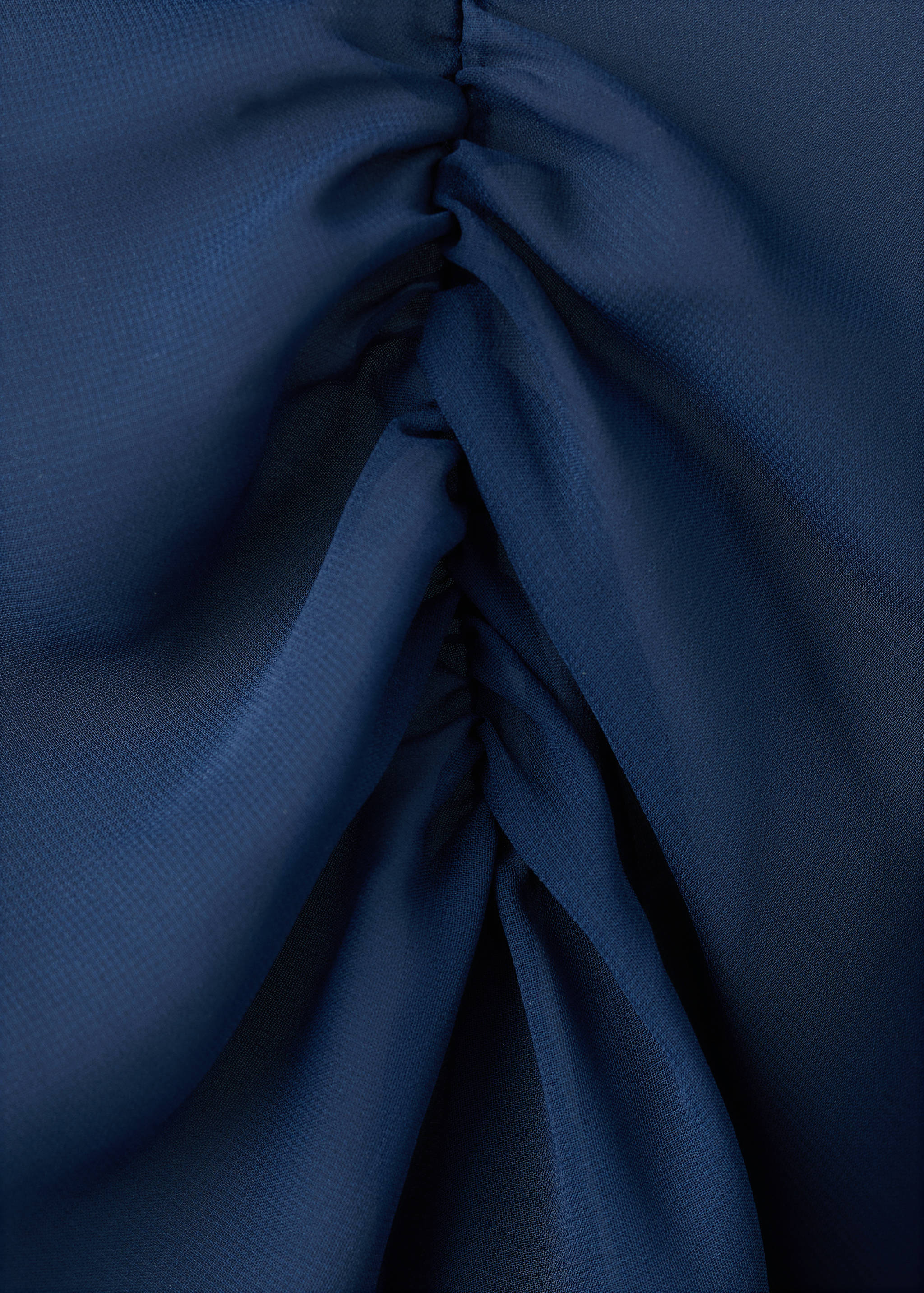 Полупрозрачная накидка с разрезом - Деталь изделия 8