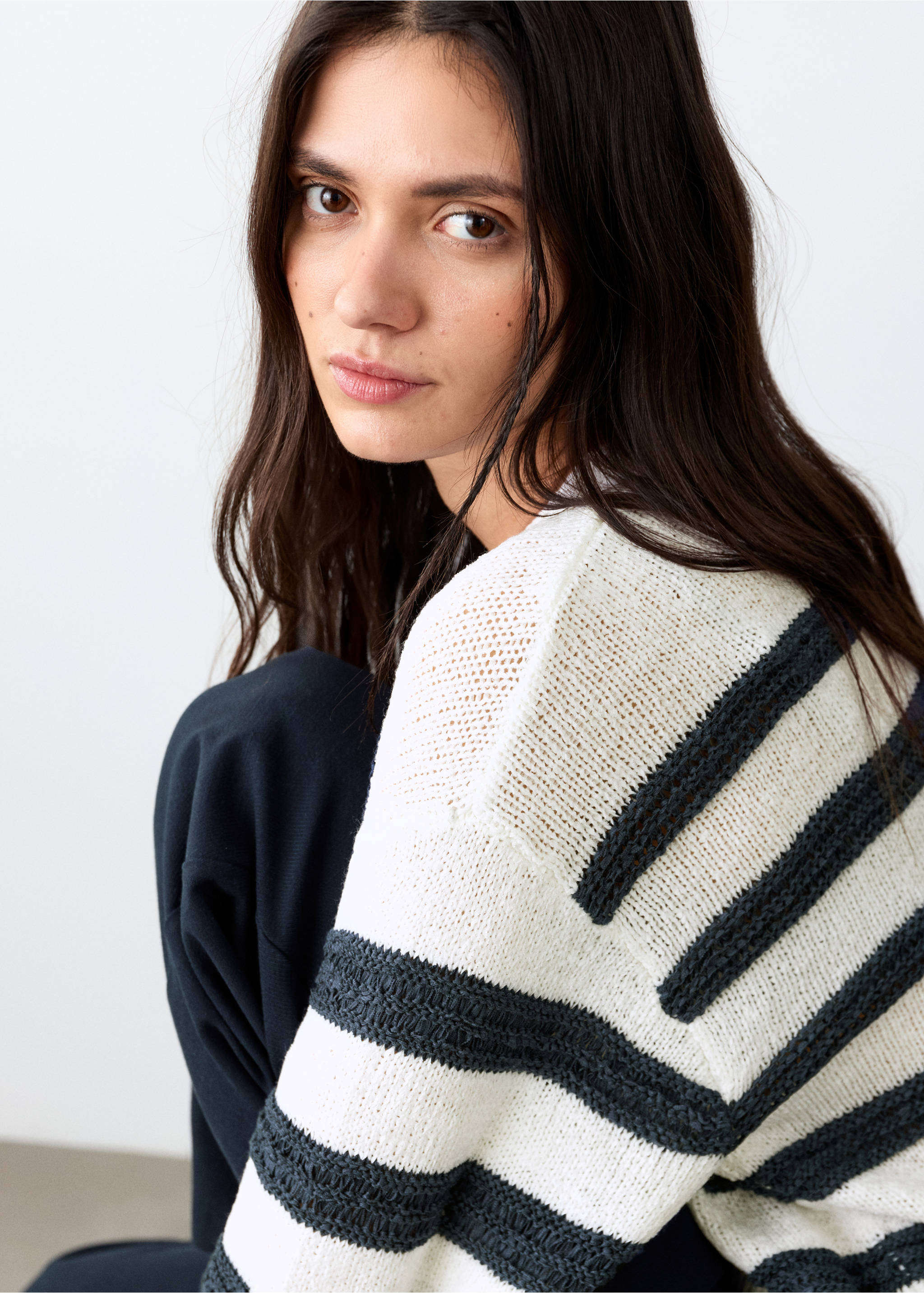 Striped openwork knit sweater - Details of the article 2, Off White. Ref: 27025817-00.