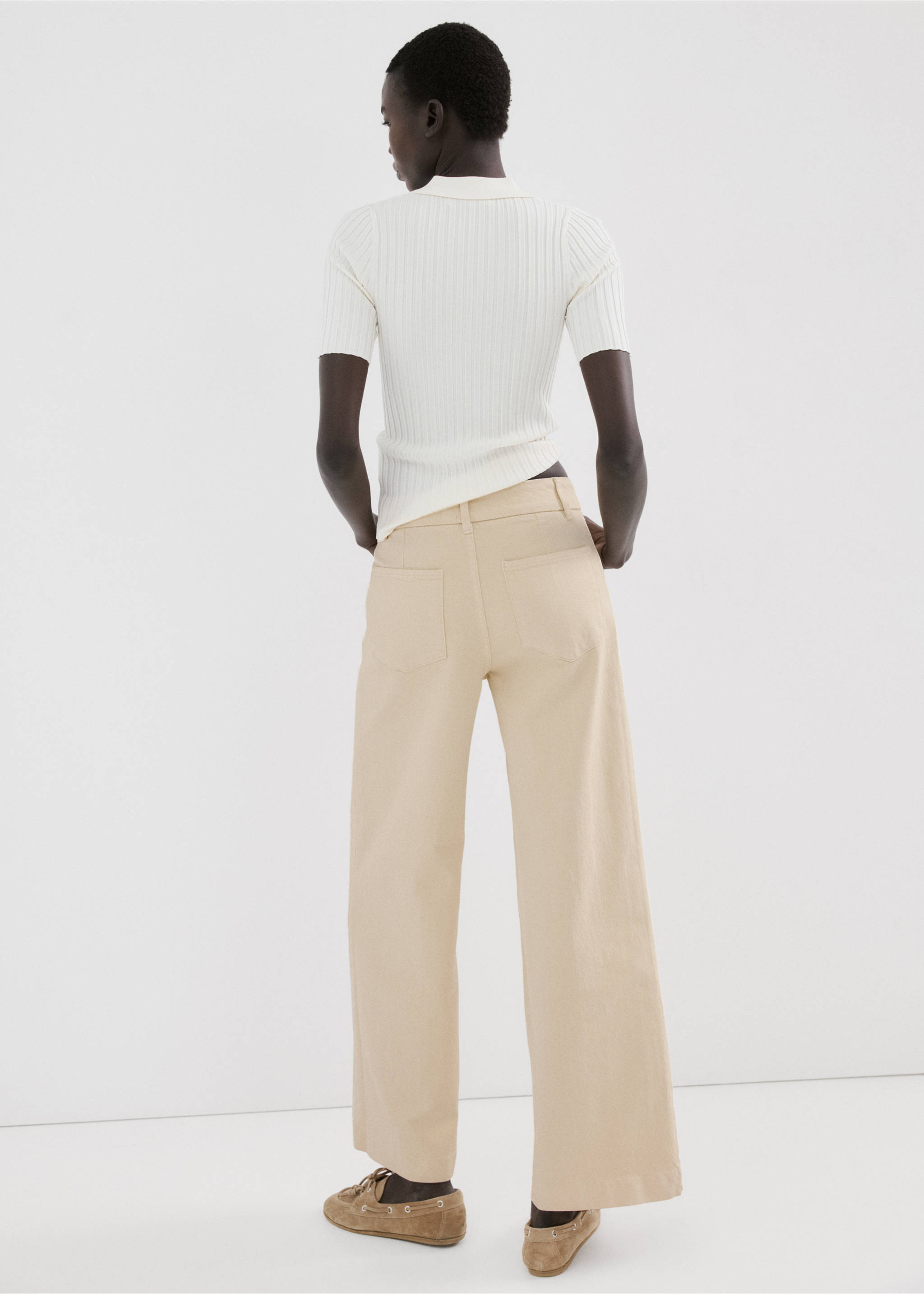 High-waisted wide leg jeans with stitching - Reverse of the article, Vanilla. Ref: 27025822-00.