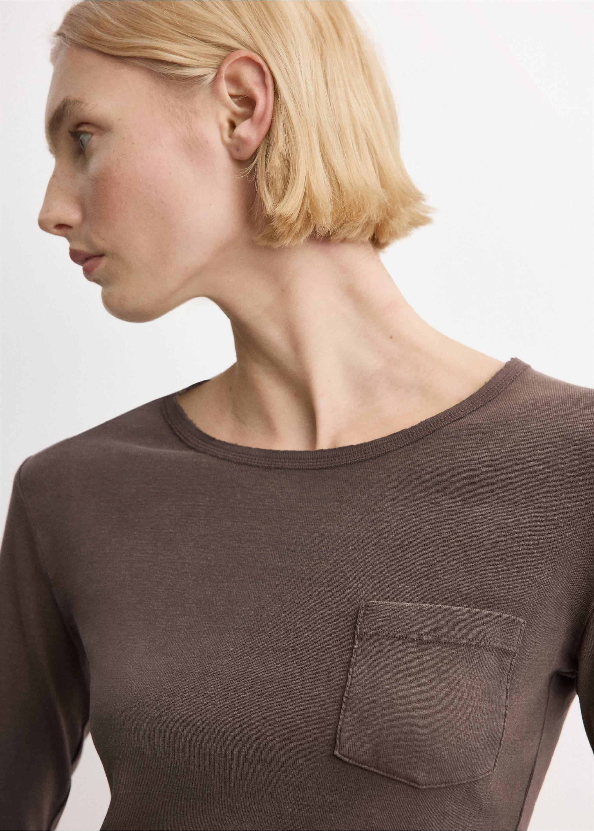Long sleeve cotton t-shirt - Details of the article 1, Brown. Ref: 27025825-00.