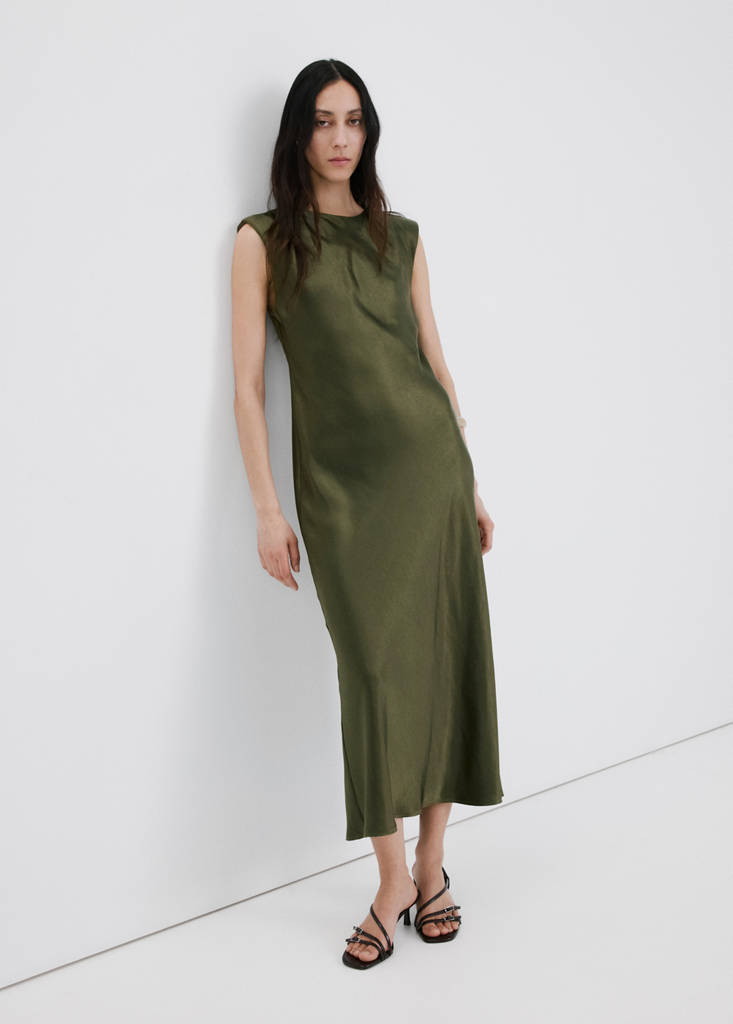 Satin dress with shoulder pads — Green