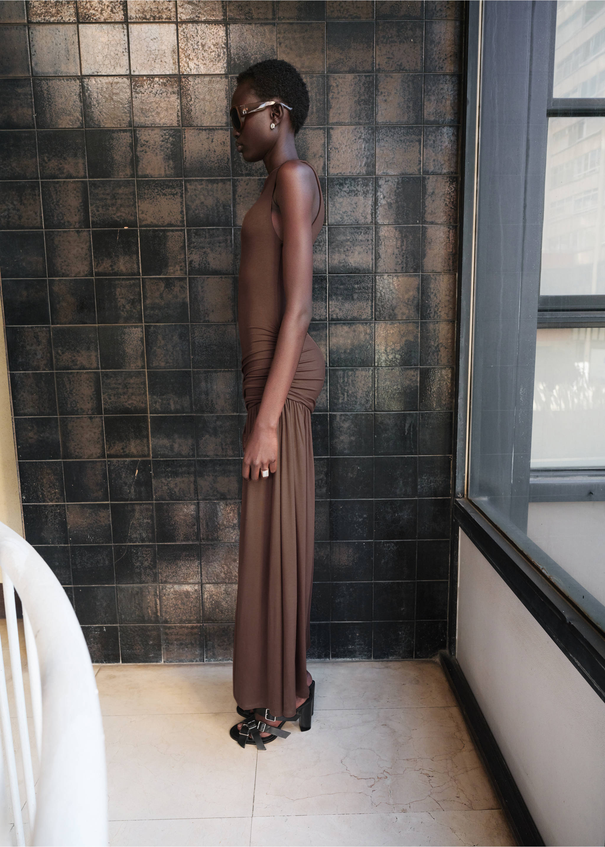 Asymmetrical dress with gathered body - Details of the article 1, Brown. Ref: 27025832-00.