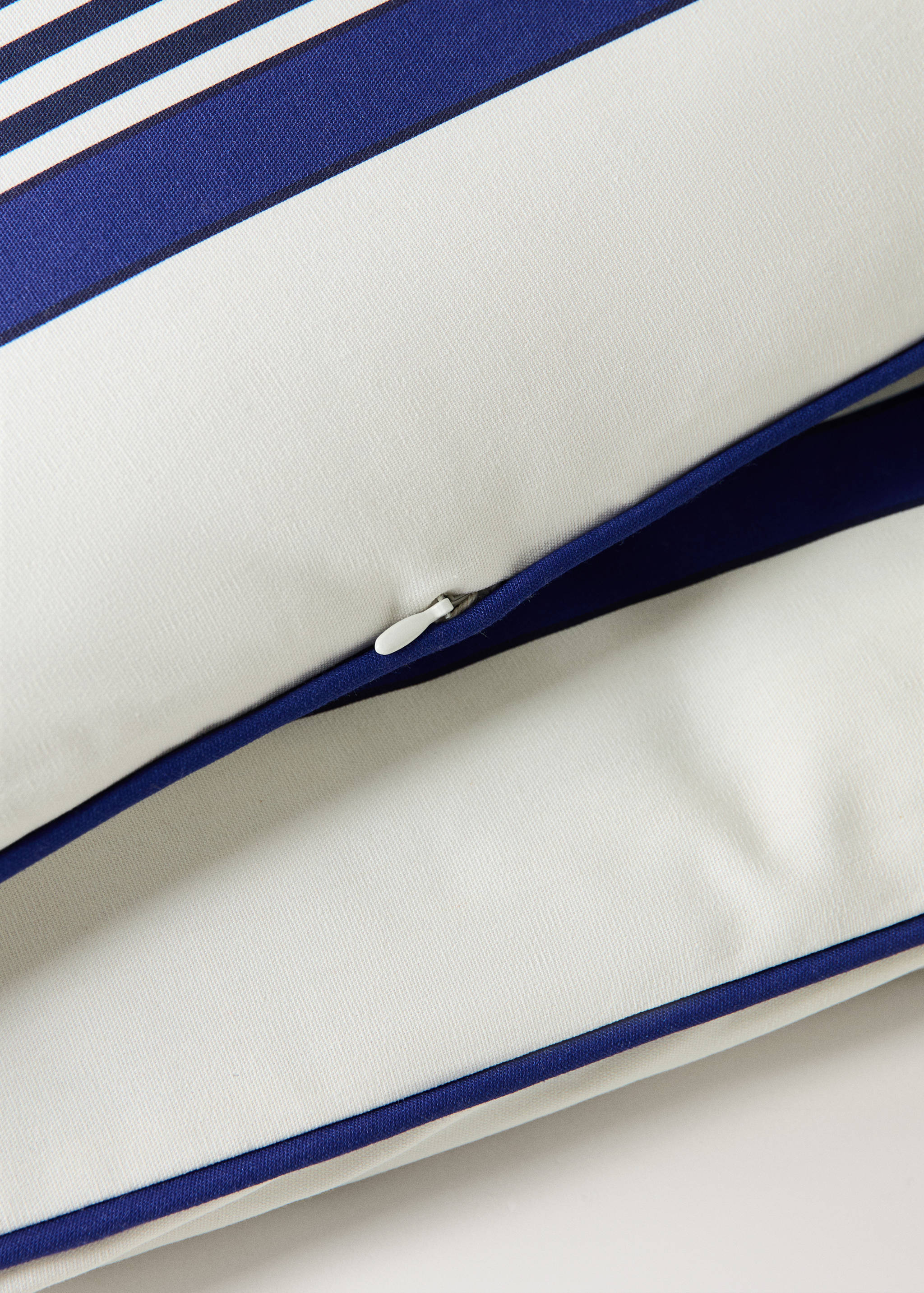 Waterproof striped sun lounger topper 70x200 cm - Details of the article 2