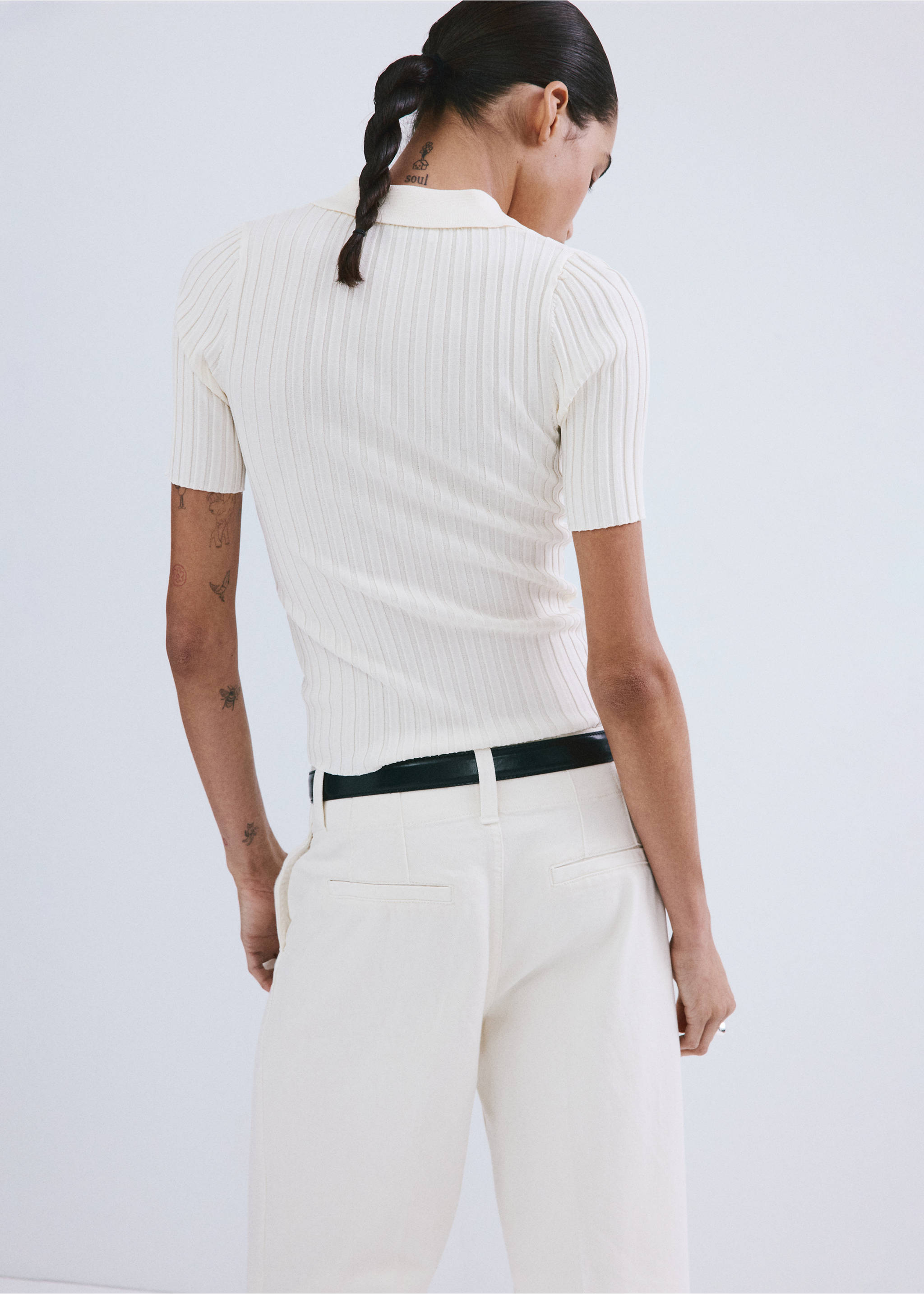 Jersey punto cuello pico - Reverso del artículo, Crudo. Ref: 27025835-00.