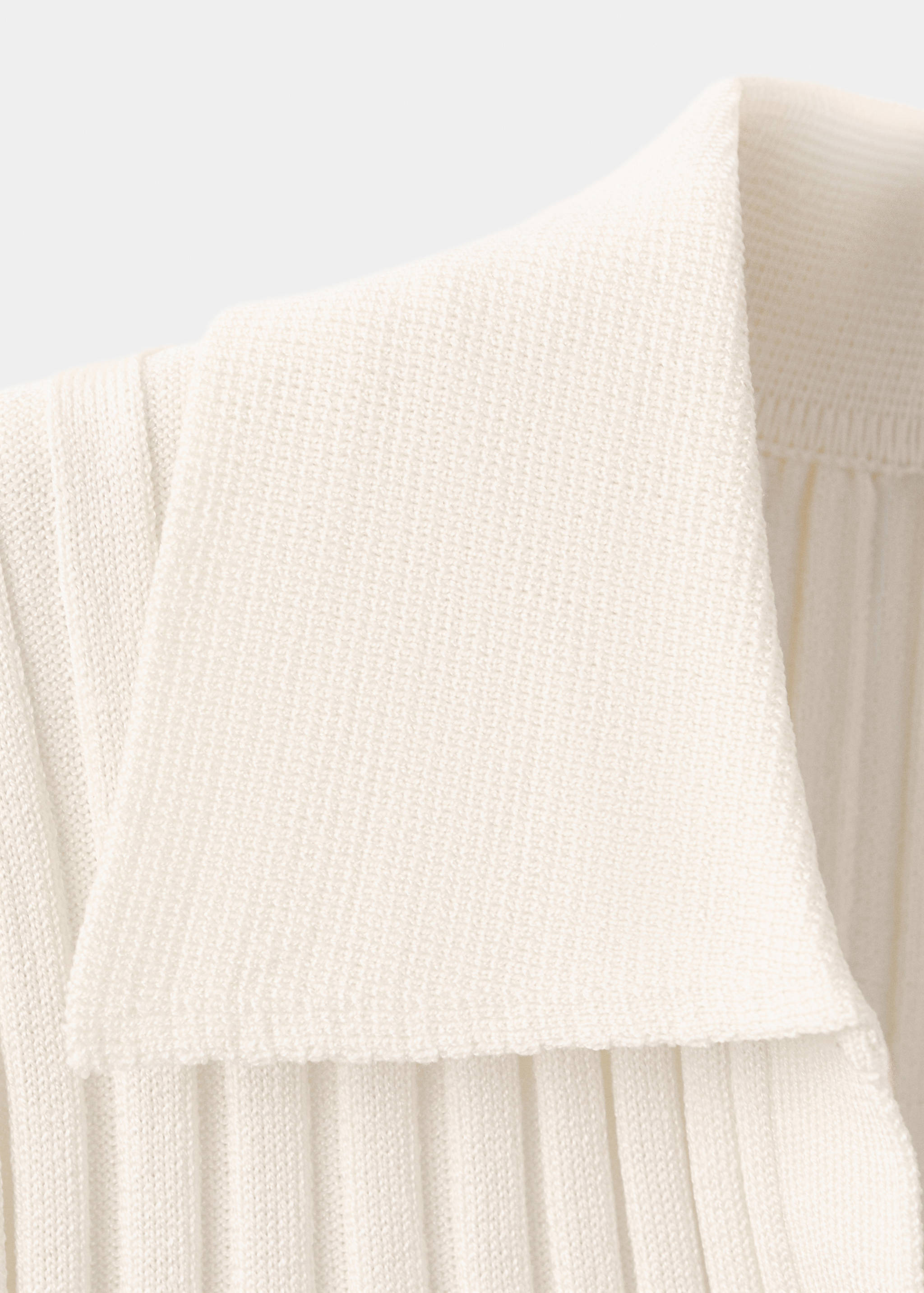 V-neck knit sweater - Details of the article 8