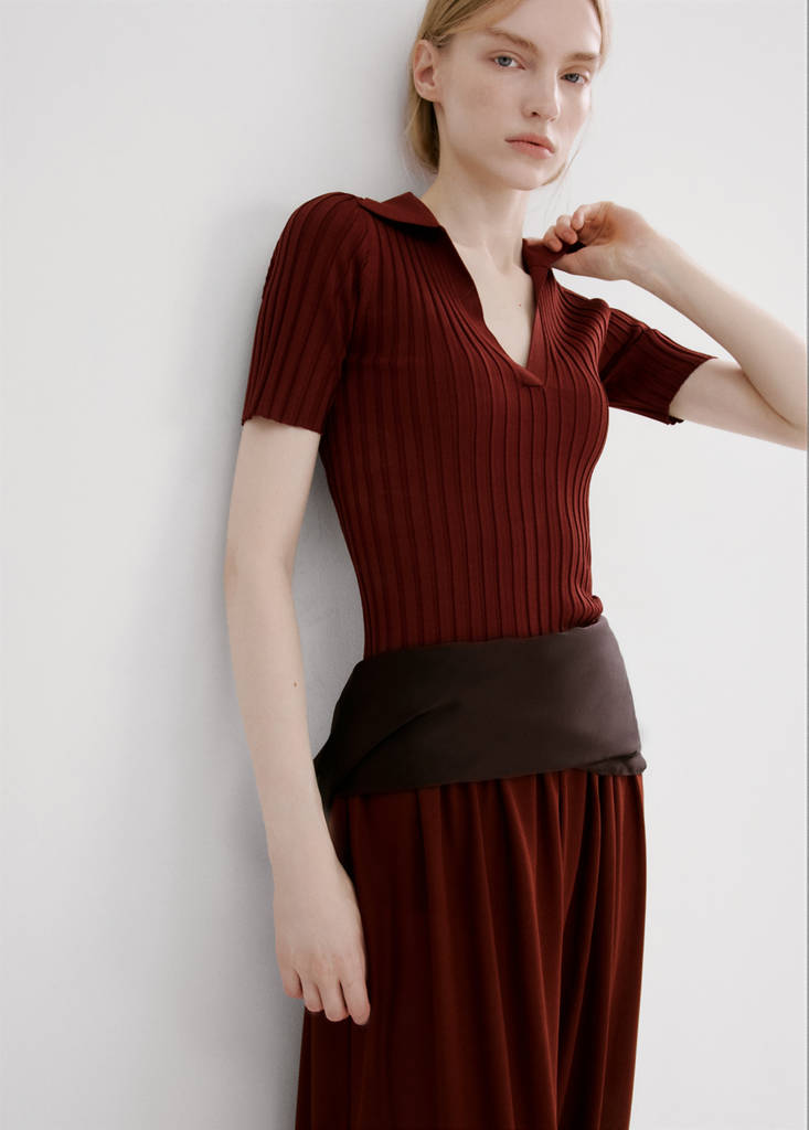 V-neck knit sweater — Burnt Orange