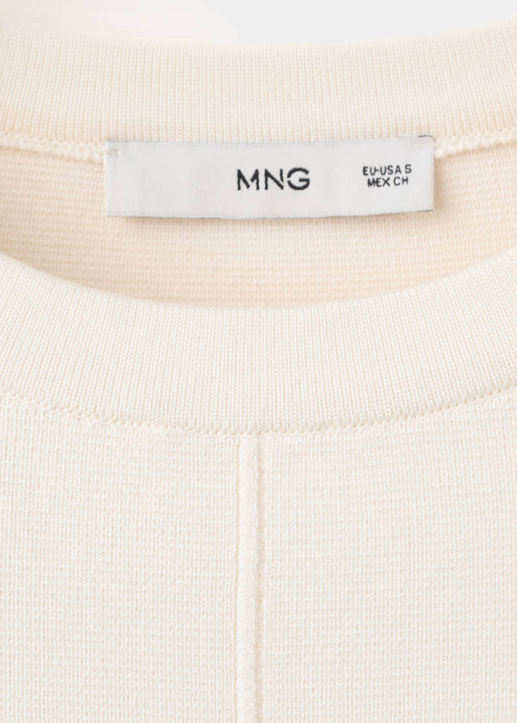 Short-sleeved knitted sweater — Off White