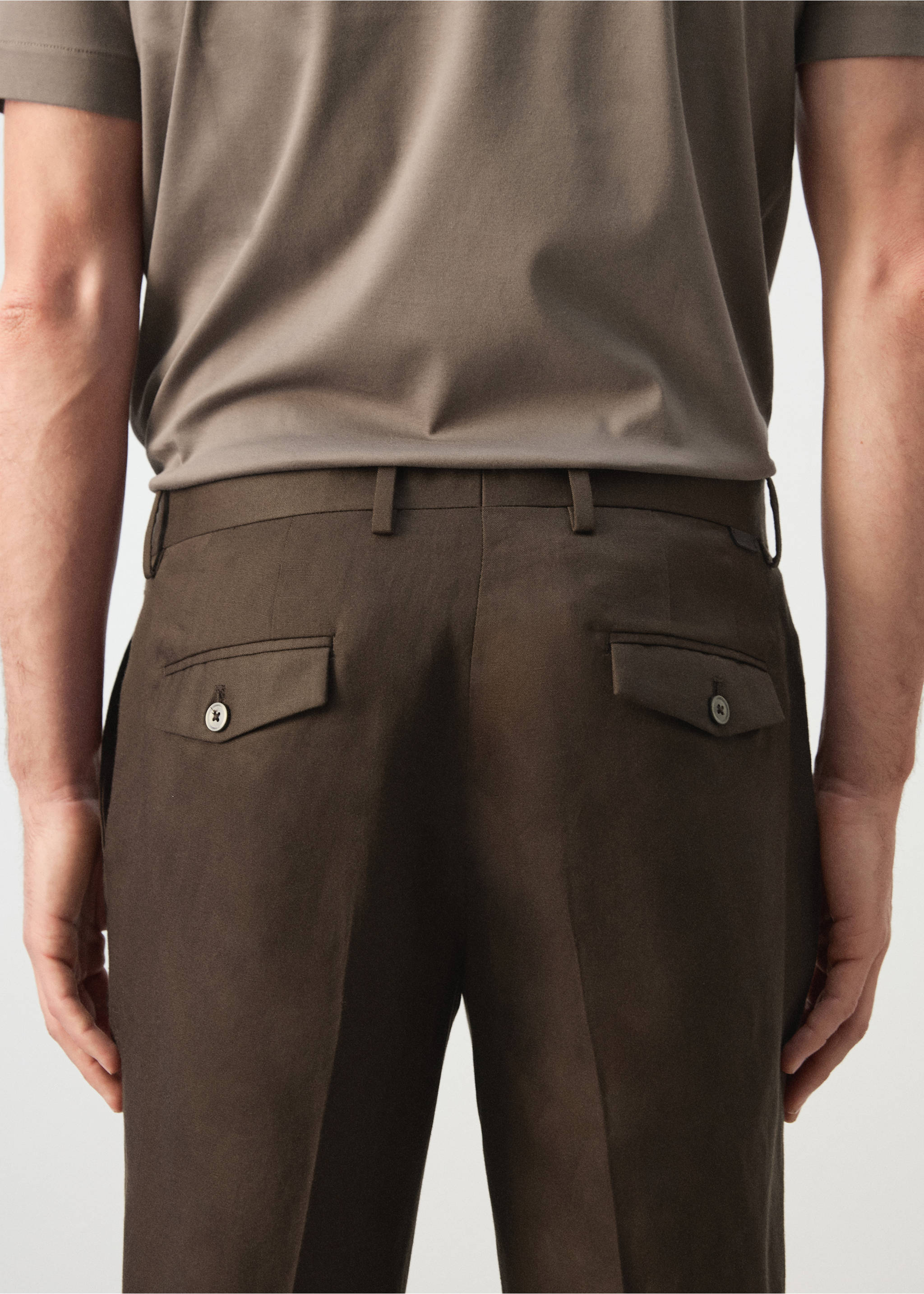 Pantalón slim fit lyocell lino - Detalle del artículo 6, Chocolate. Ref: 27025933-00.