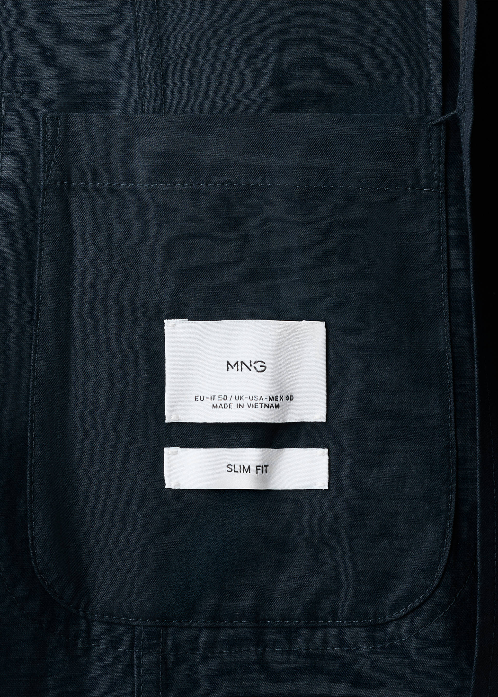 Костюмный пиджак slim fit лен и лиоцелл - Деталь изделия 0, Глубокий темно-синий. Ref: 27025945-00.