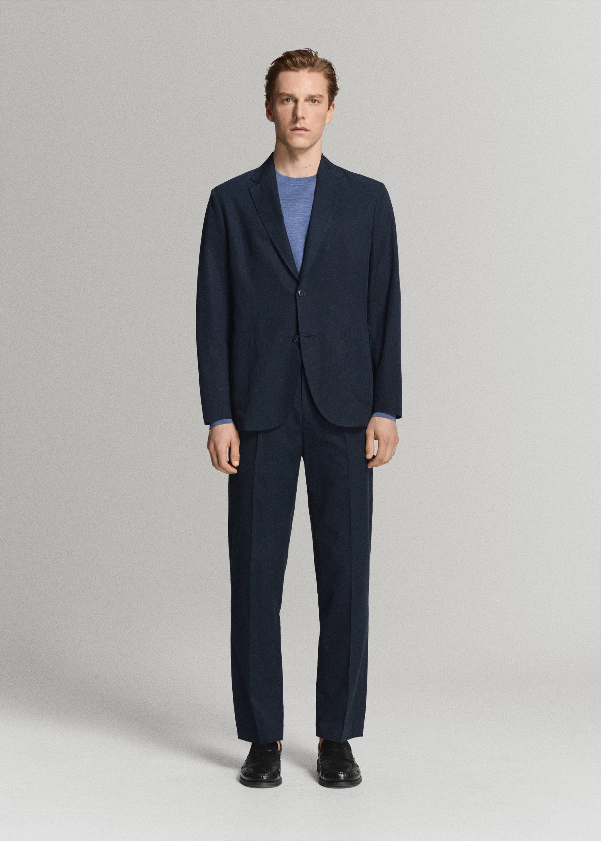 Blazer de costume slim-fit lin et lyocell - Plan général, Bleu marine. Ref: 27025945-01.