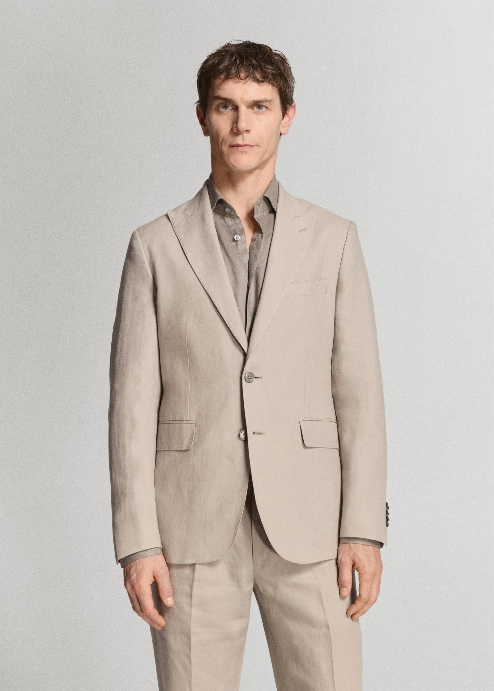 Костюмный пиджак Amalfi slim fit 100% лен - Средний план