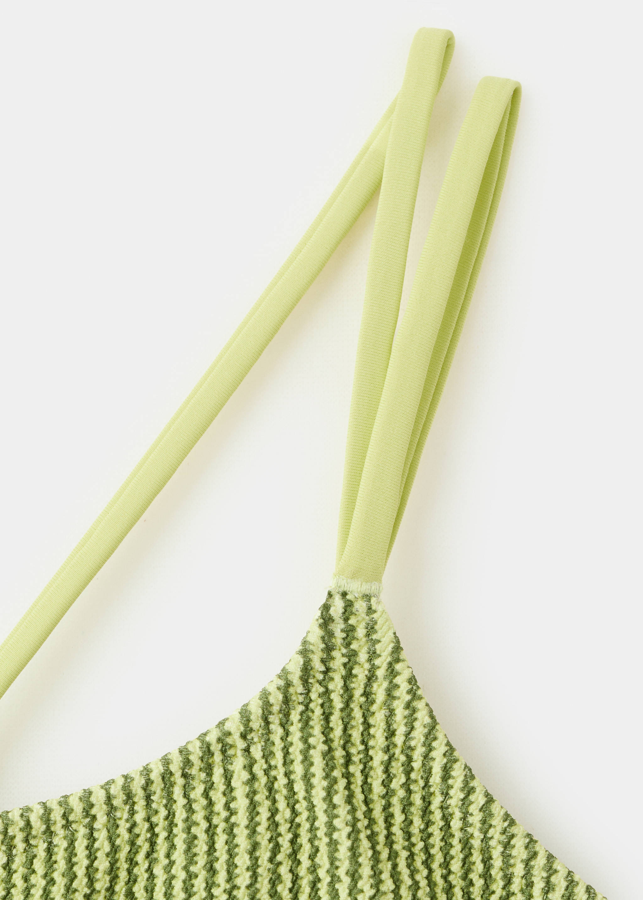 Asymmetric bikini with classic briefs - Details of the article 0