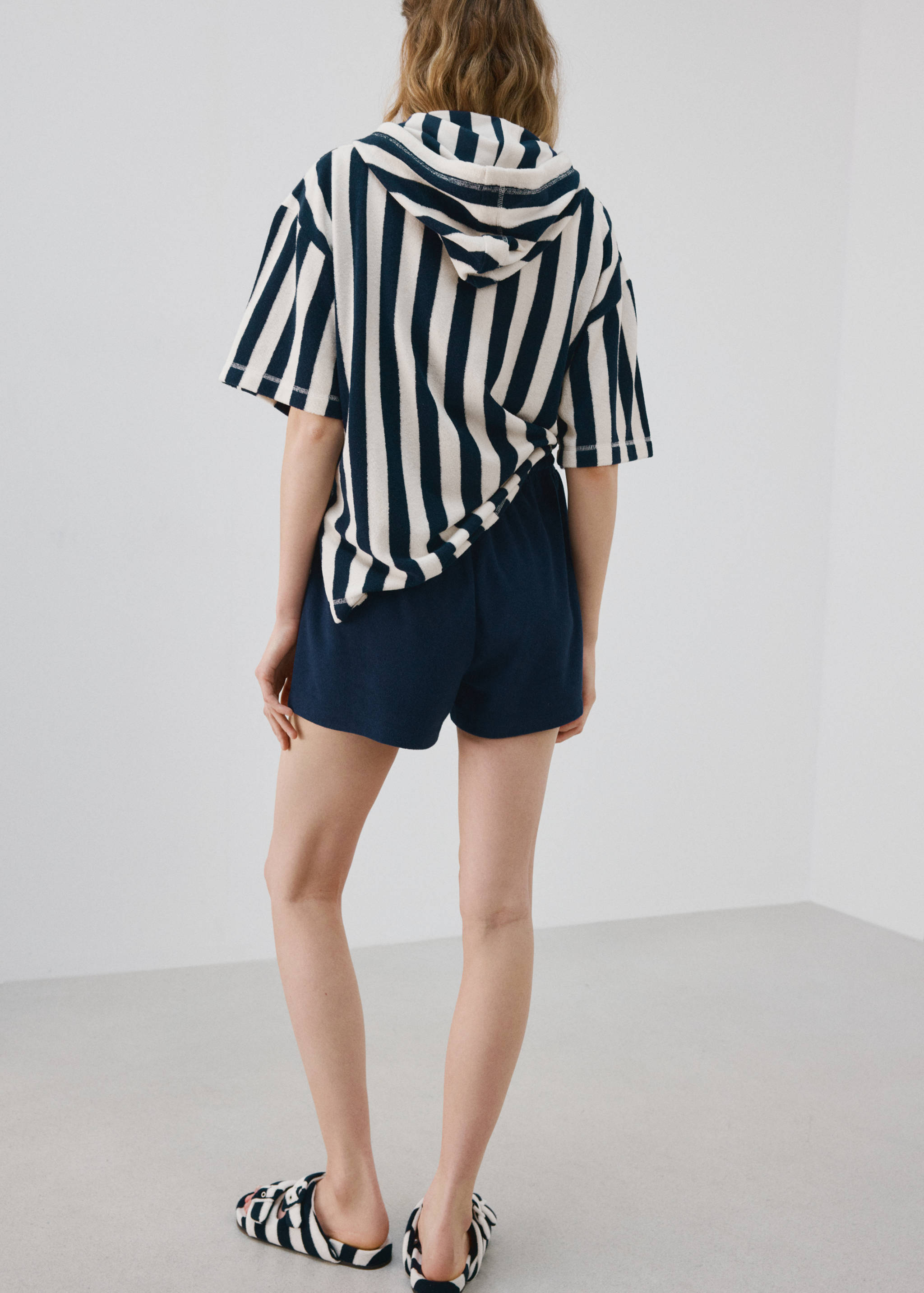 Terry cotton shorts - Reverse of the article