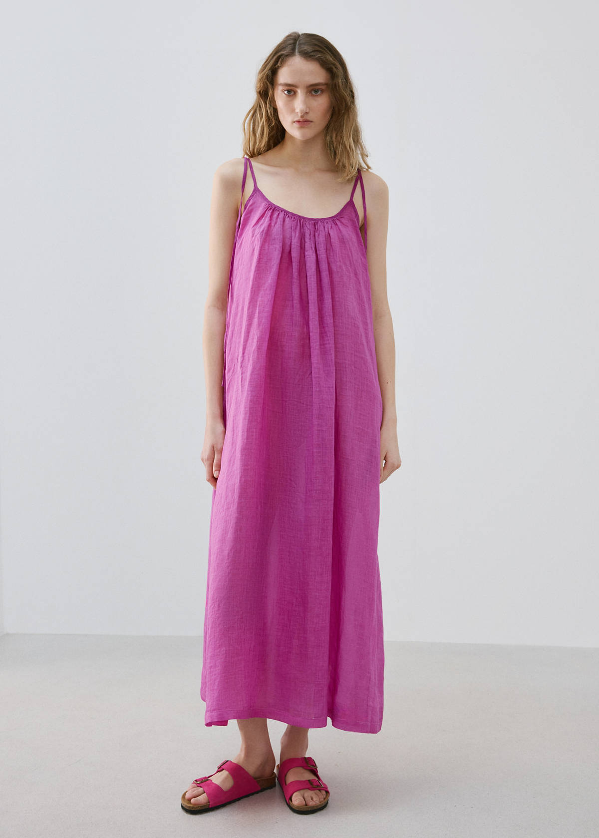 100% ramie nightdress with an overdyed effect — Fuchsia