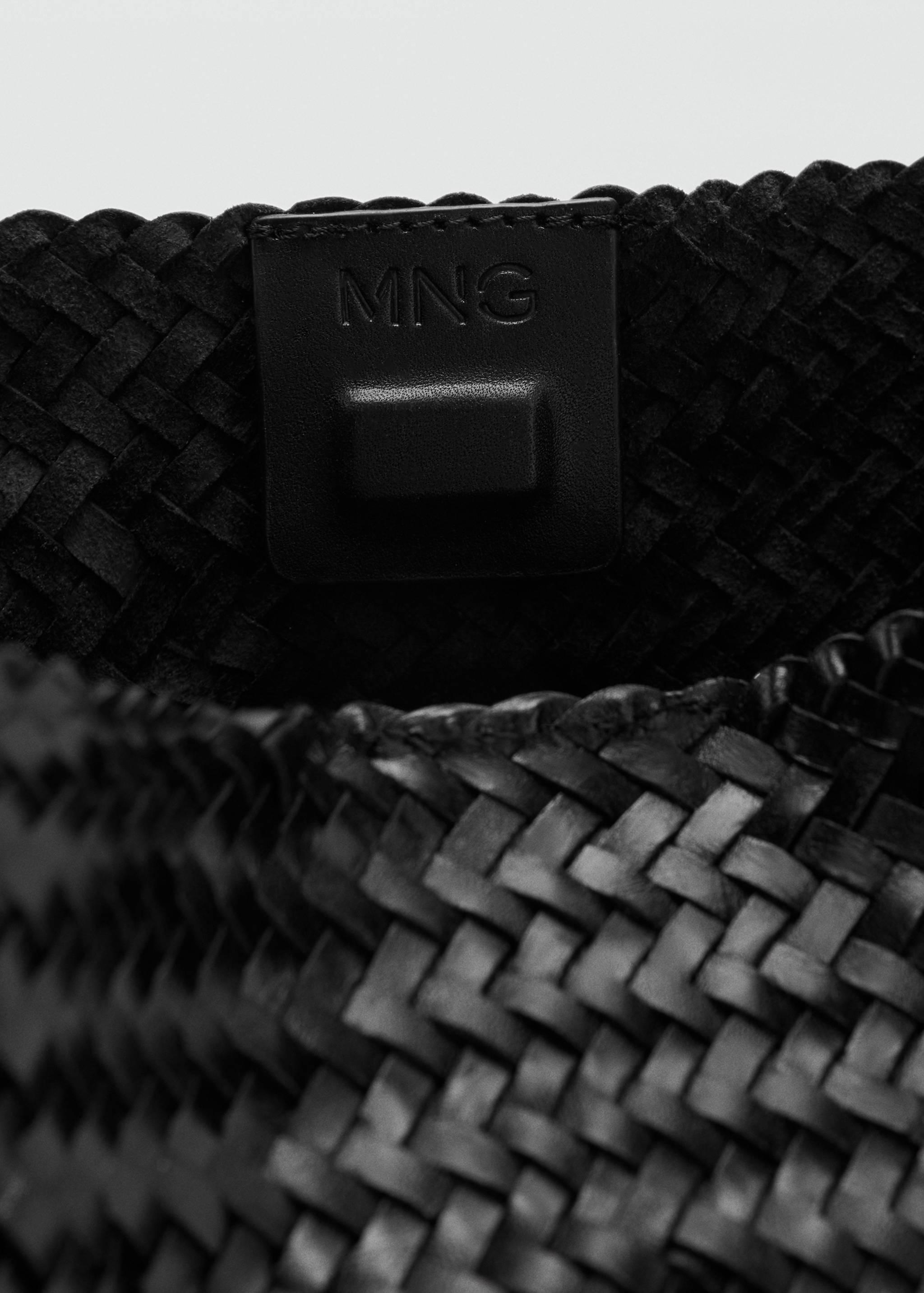 Braided leather handbag - Details of the article 2