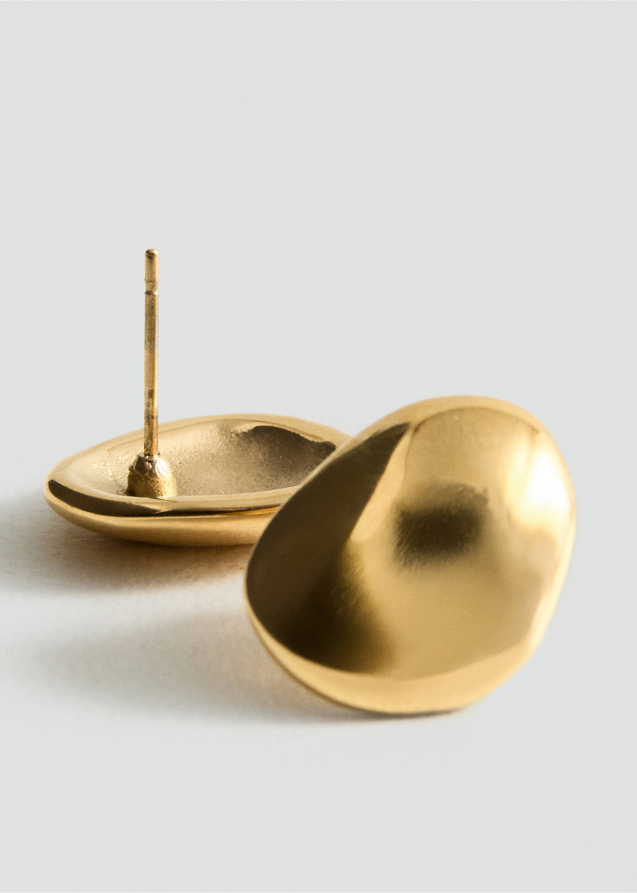 Round embossed stainless steel earrings - Medium plane, Gold. Ref: 27025978-00.