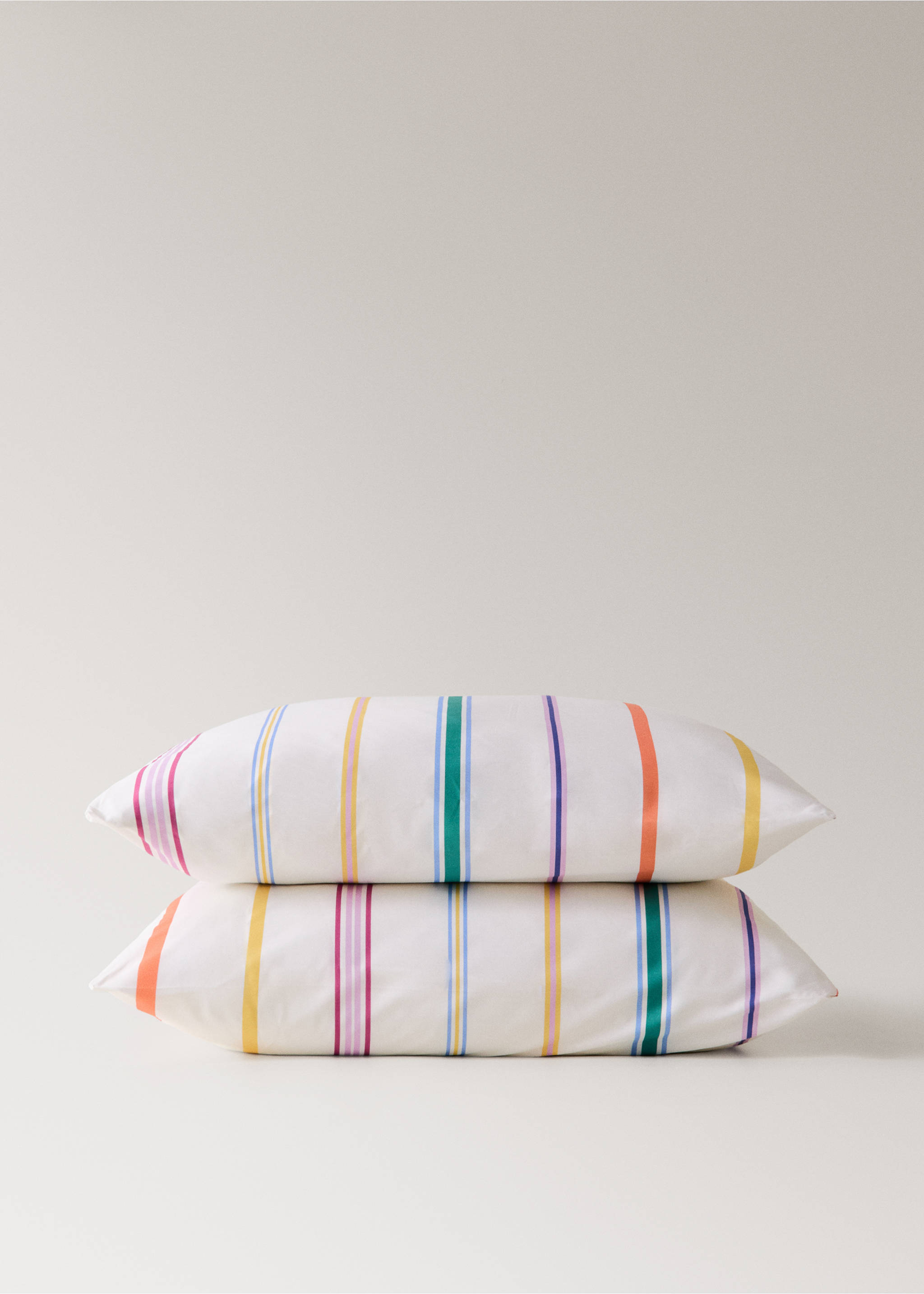 Două fețe de pernă din bumbac percal cu dungi multicolore 60x60 cm - Detaliu al articolului 3, Ecru. Ref: 27025984-00.