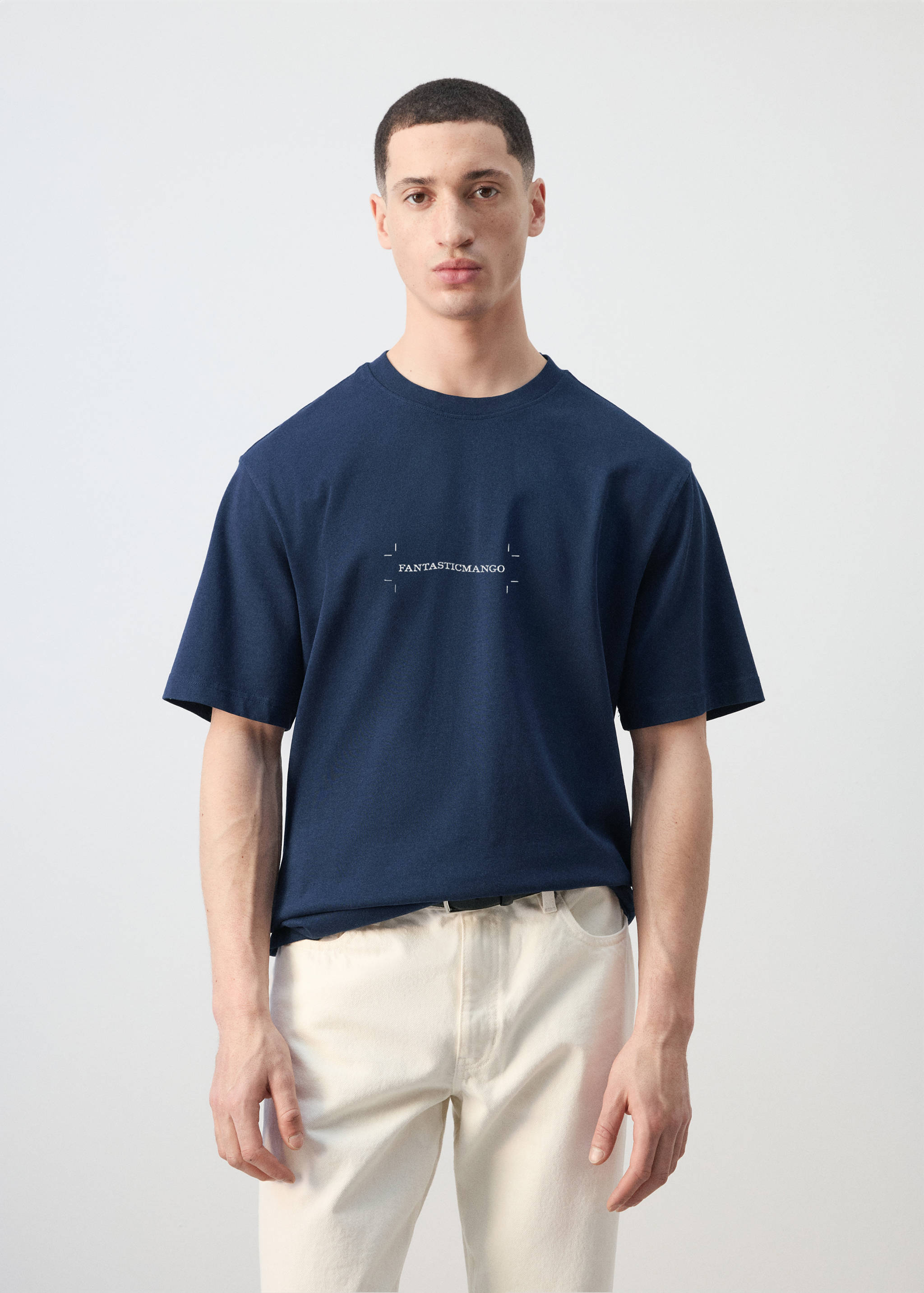 Футболка 100% хлопок с принтом - Средний план