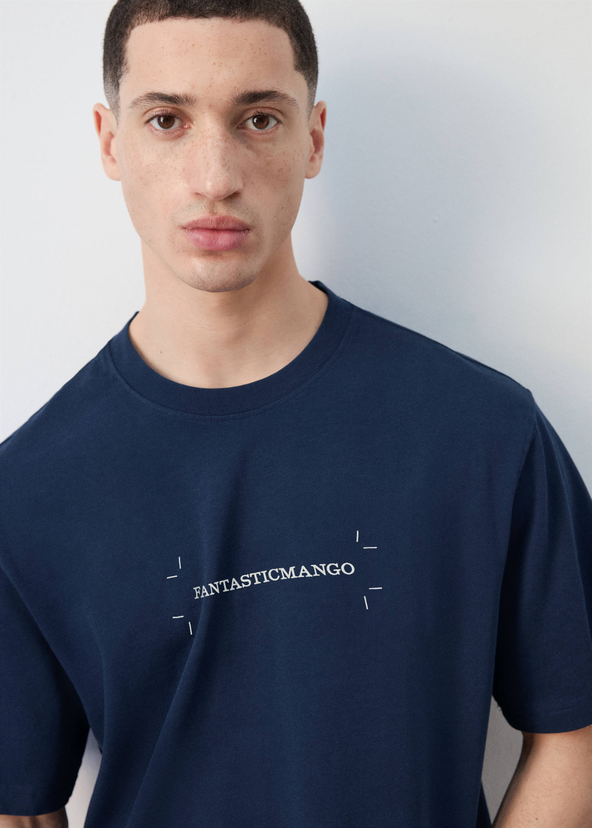 Футболка 100% хлопок с принтом - Деталь изделия 1