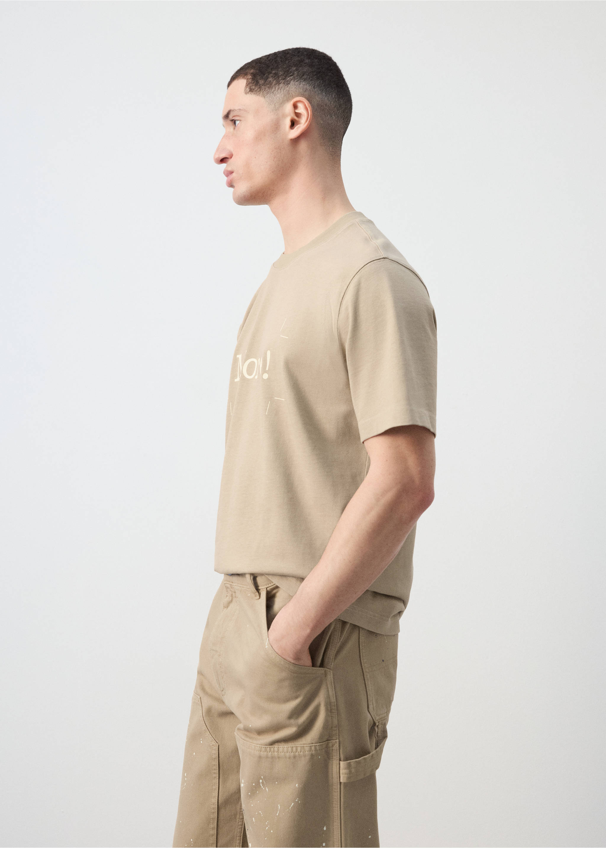 تي شيرت قطني 100٪ مع نص مطبوع - تفاصيل المنتج 2, بيج. Ref: 27025995-00.