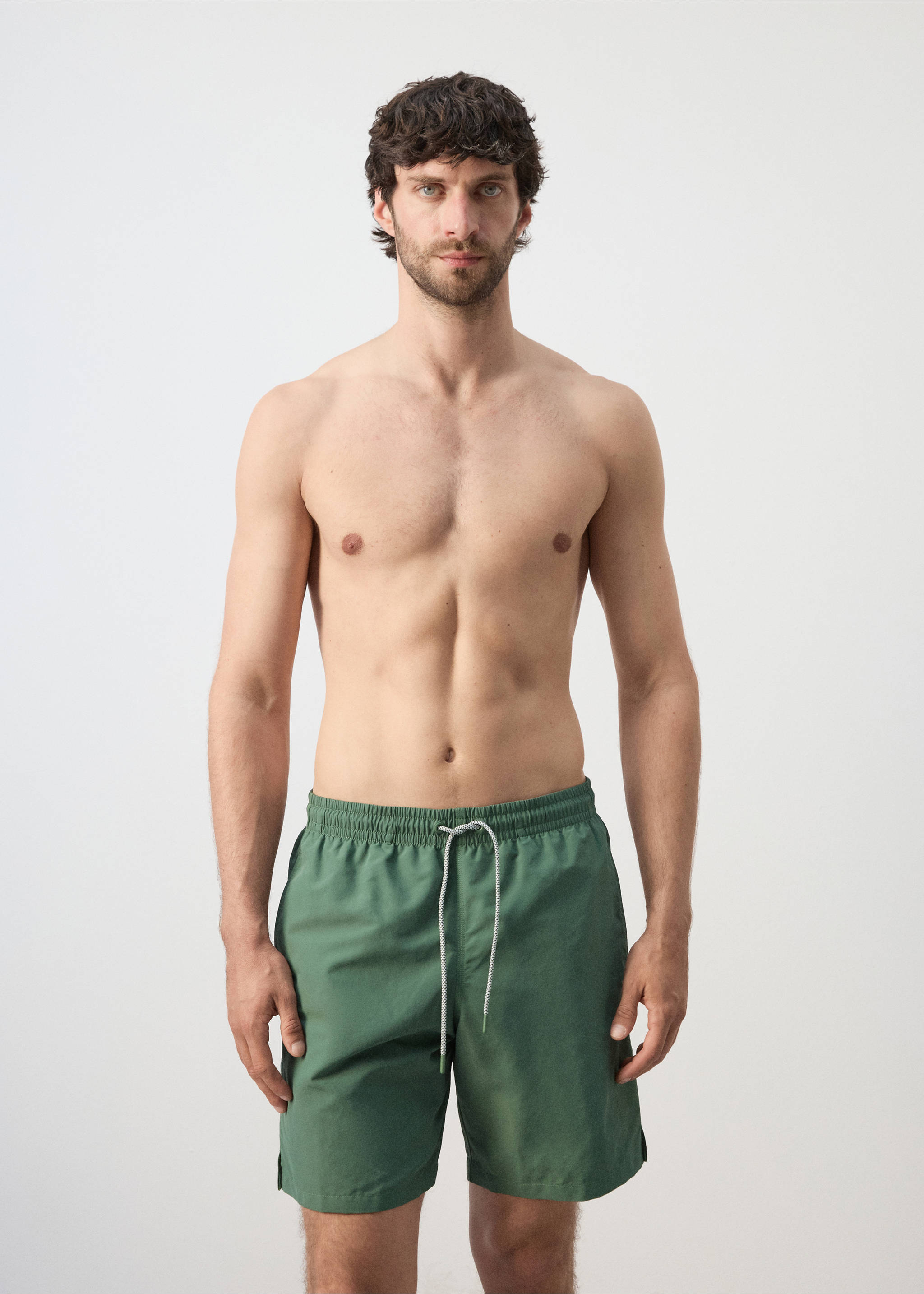 Basic-Badeshorts mit Kordelzug - Mittlere Ansicht, Khaki. Ref: 27026000-00.