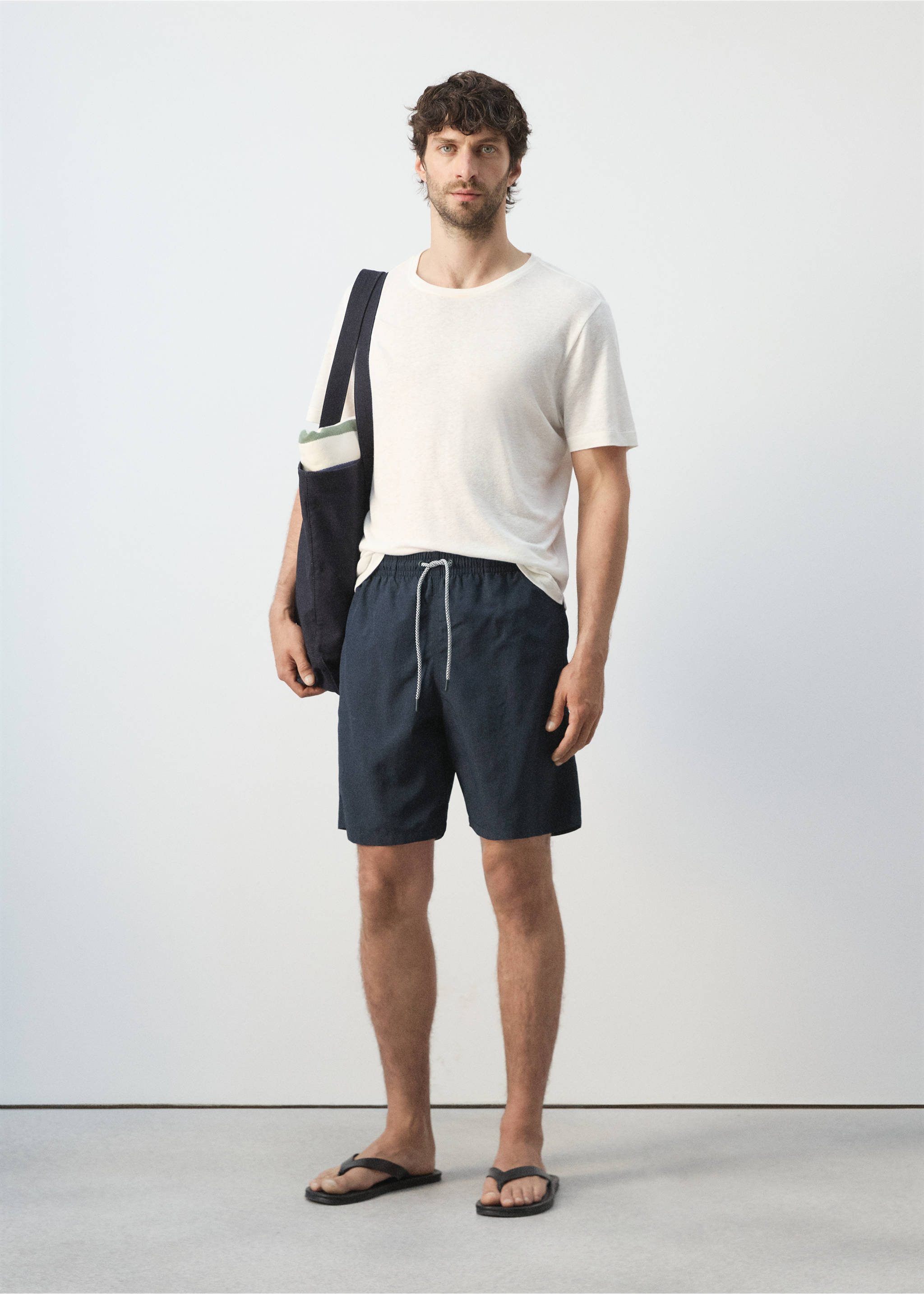 Basic-Badeshorts mit Kordelzug - Allgemeine Ansicht, Marineblau. Ref: 27026000-00.