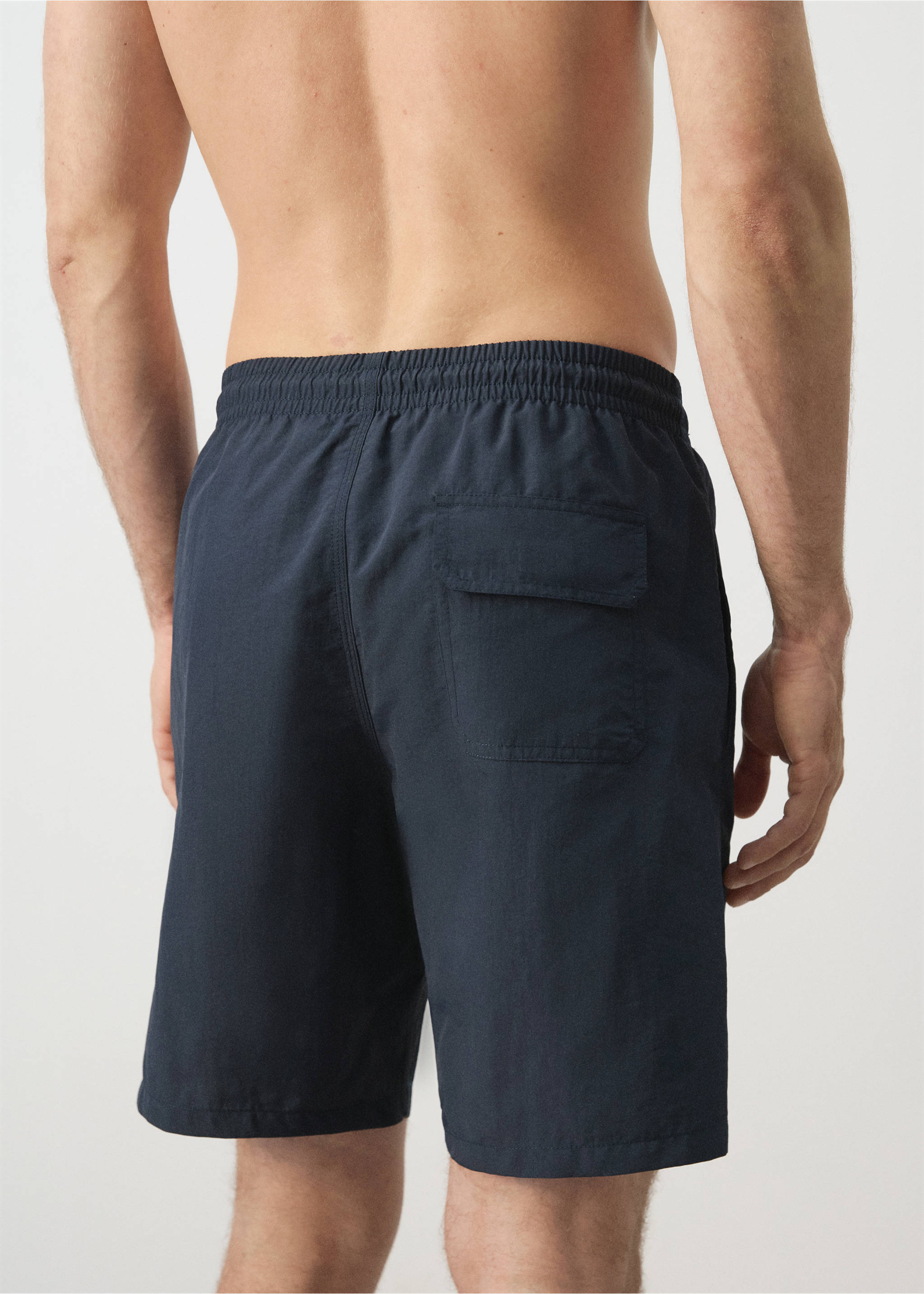 Basic-Badeshorts mit Kordelzug - Detail des Artikels 6, Marineblau. Ref: 27026000-00.