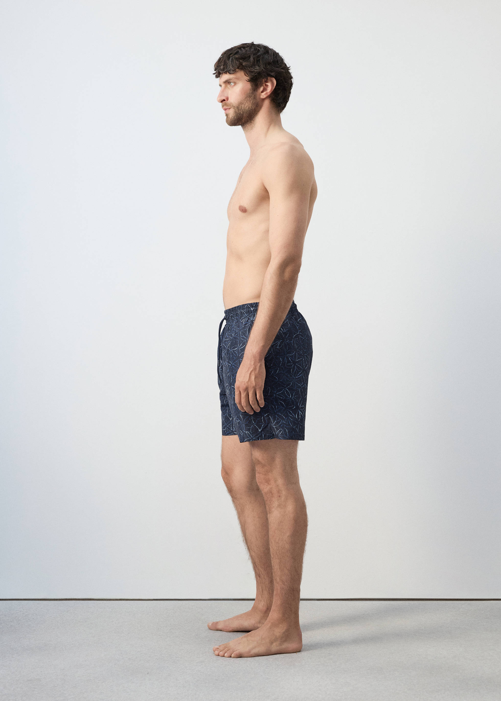 Плавательные шорты со шнурком и принтом - Деталь изделия 2