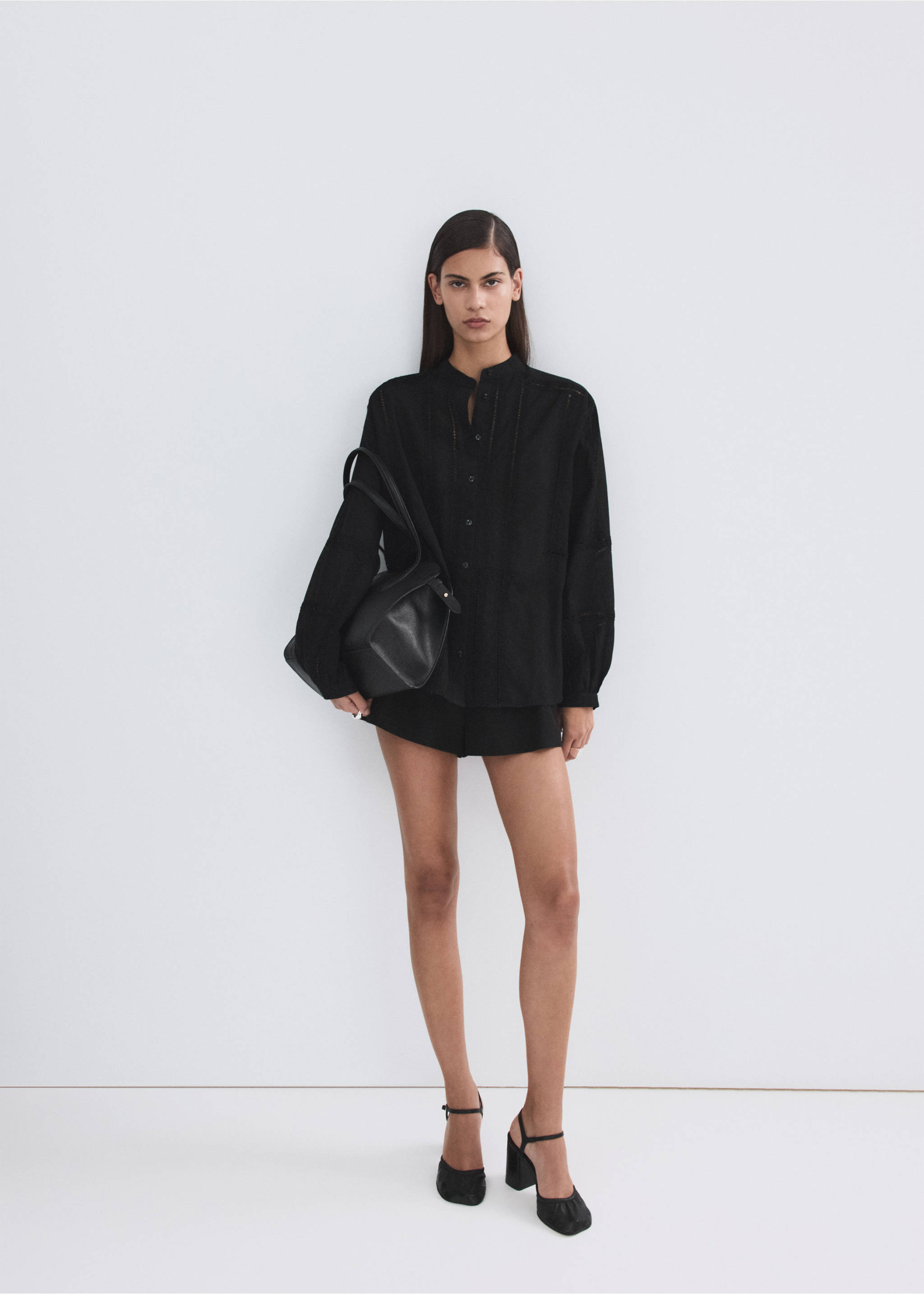 Embroidered openwork blouse - General plane, Black. Ref: 27026345-00.