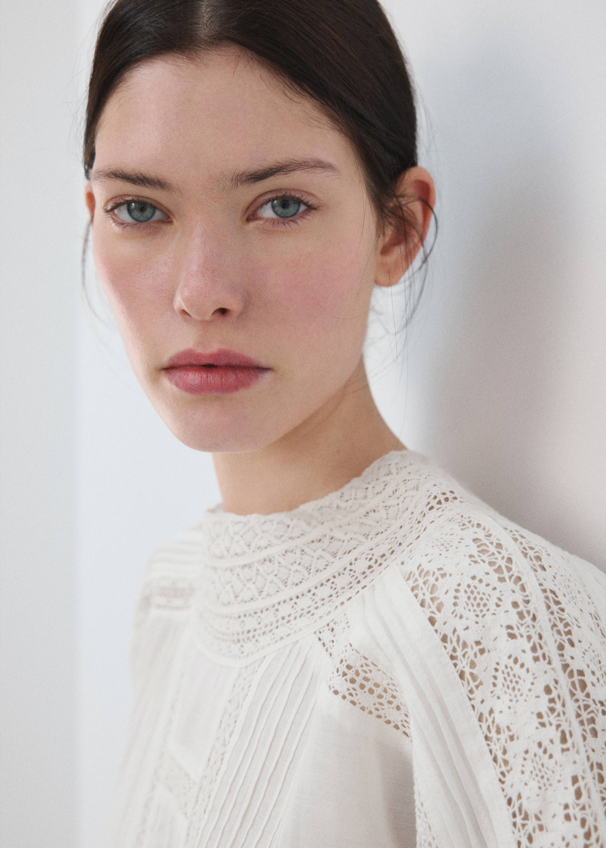 Embroidered openwork blouse - Details of the article 1